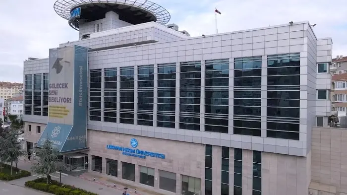 Özel Lokman Hekim Üniversitesi Ankara Hastanesi