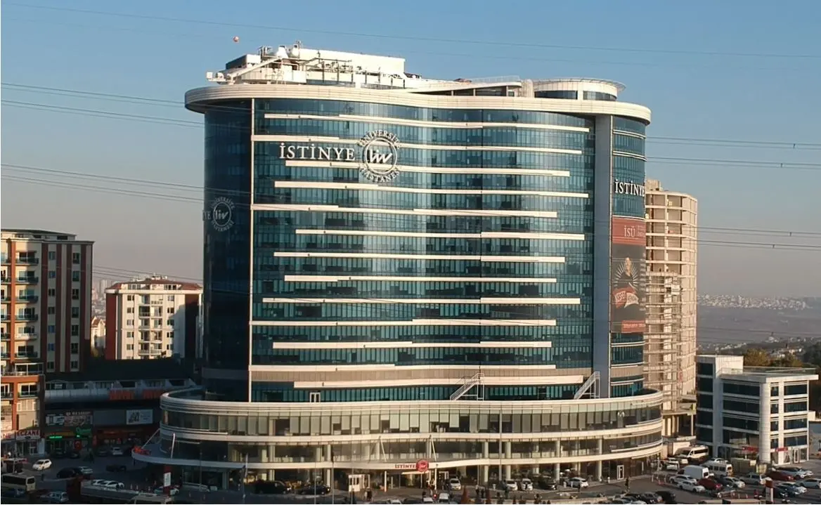 İstinye Üniversitesi Bahçeşehir Liv Hospital