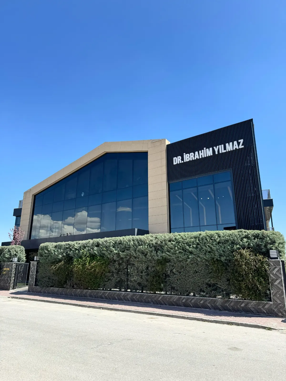 DR. İBRAHİM YILMAZ