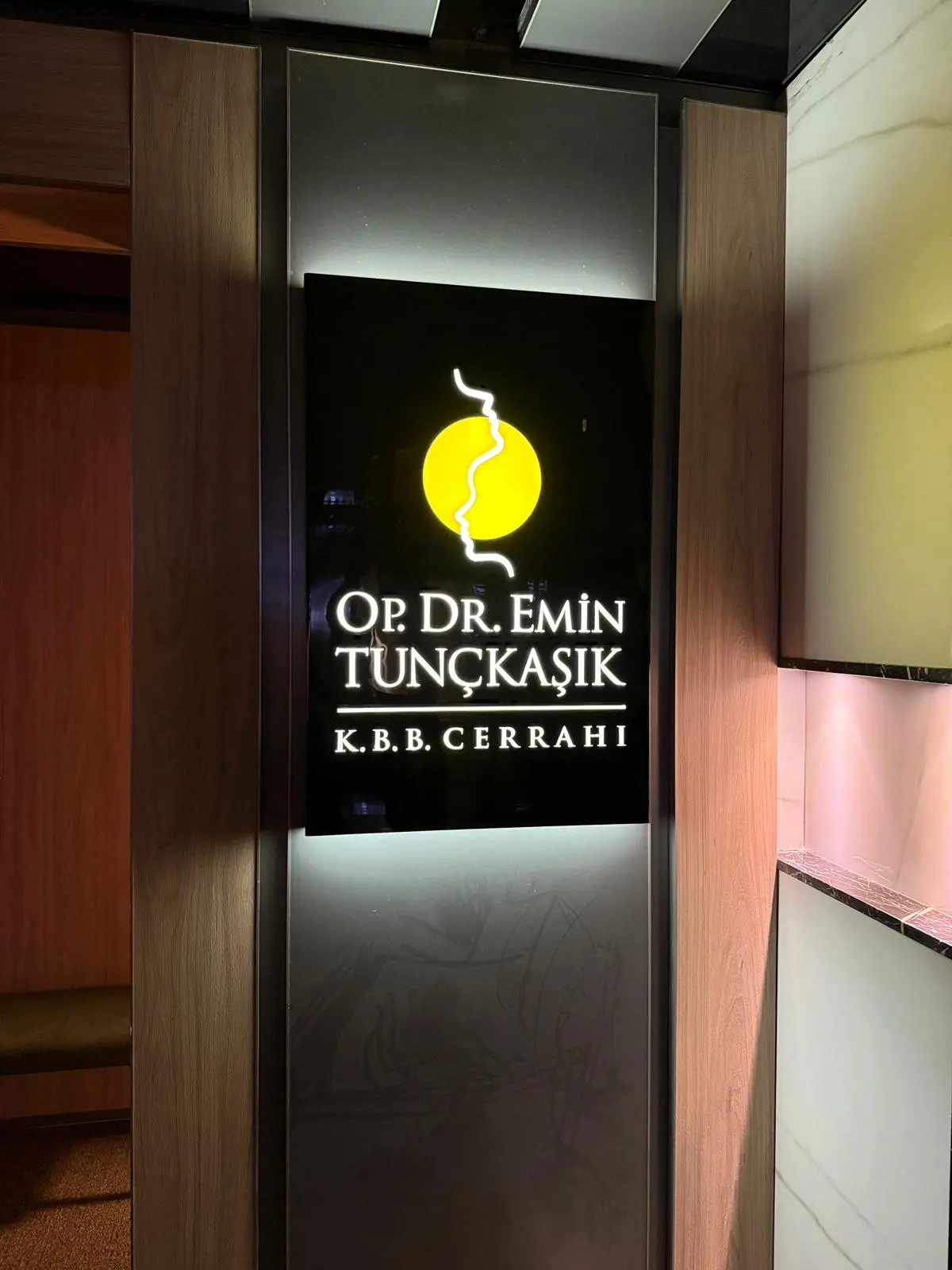 Op. Dr. Mehmet Emin Tunçkaşık Muayenehanesi