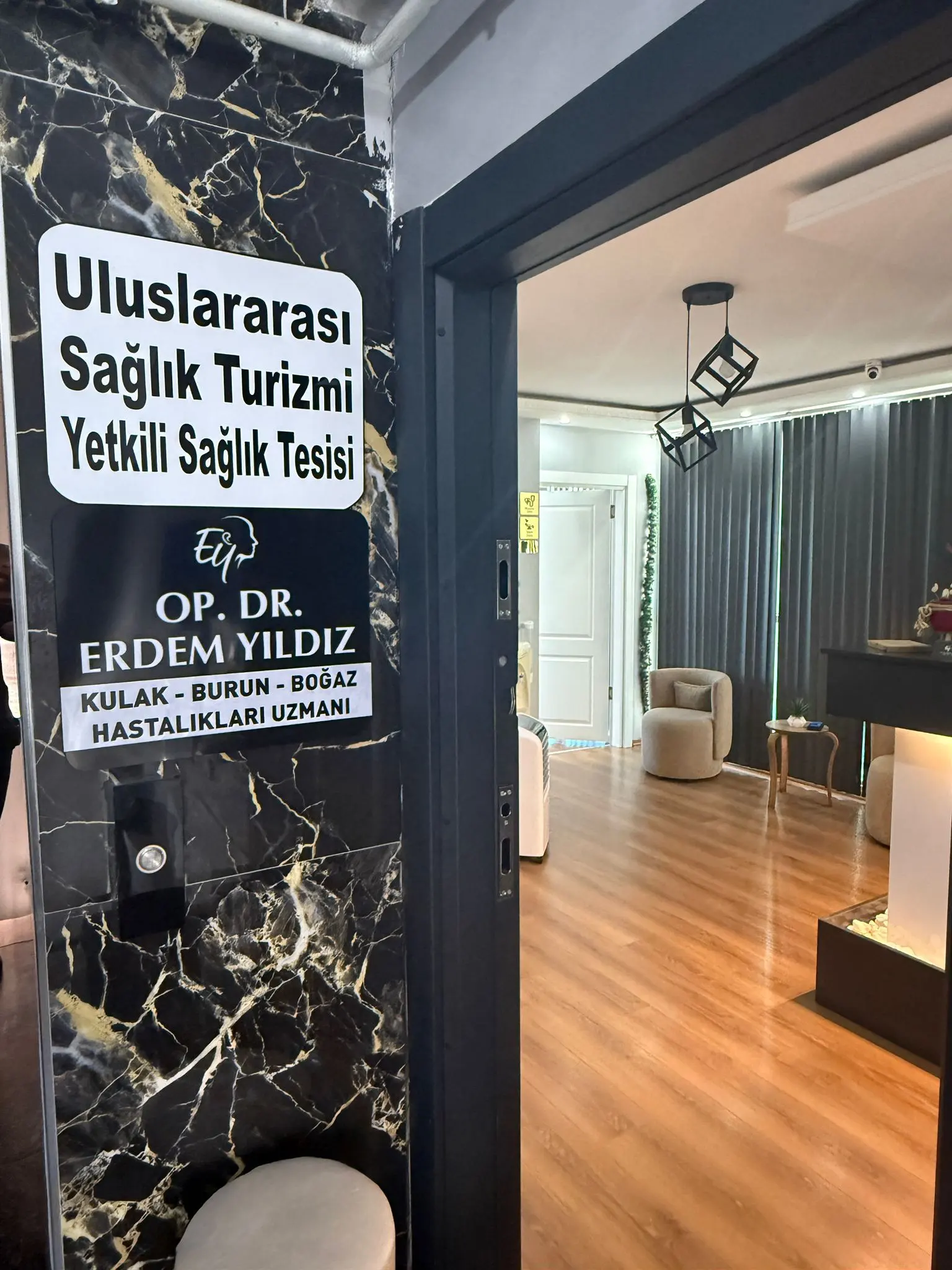 Op. Dr. Erdem Yıldız