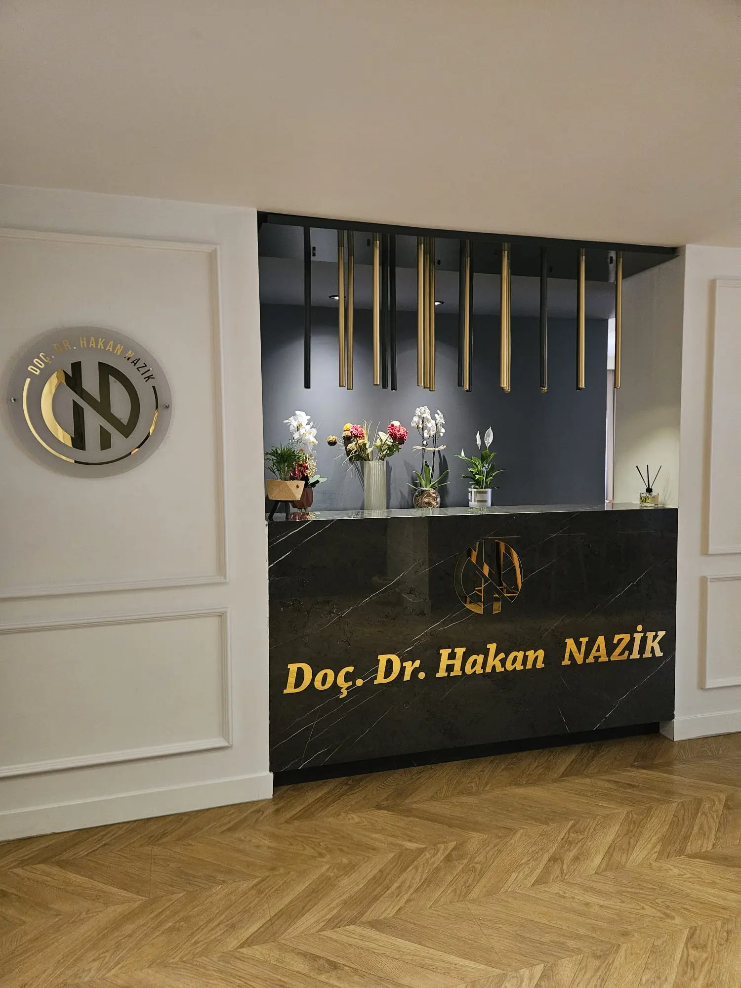 Doç. Dr. Hakan Nazik Muayenehanesi