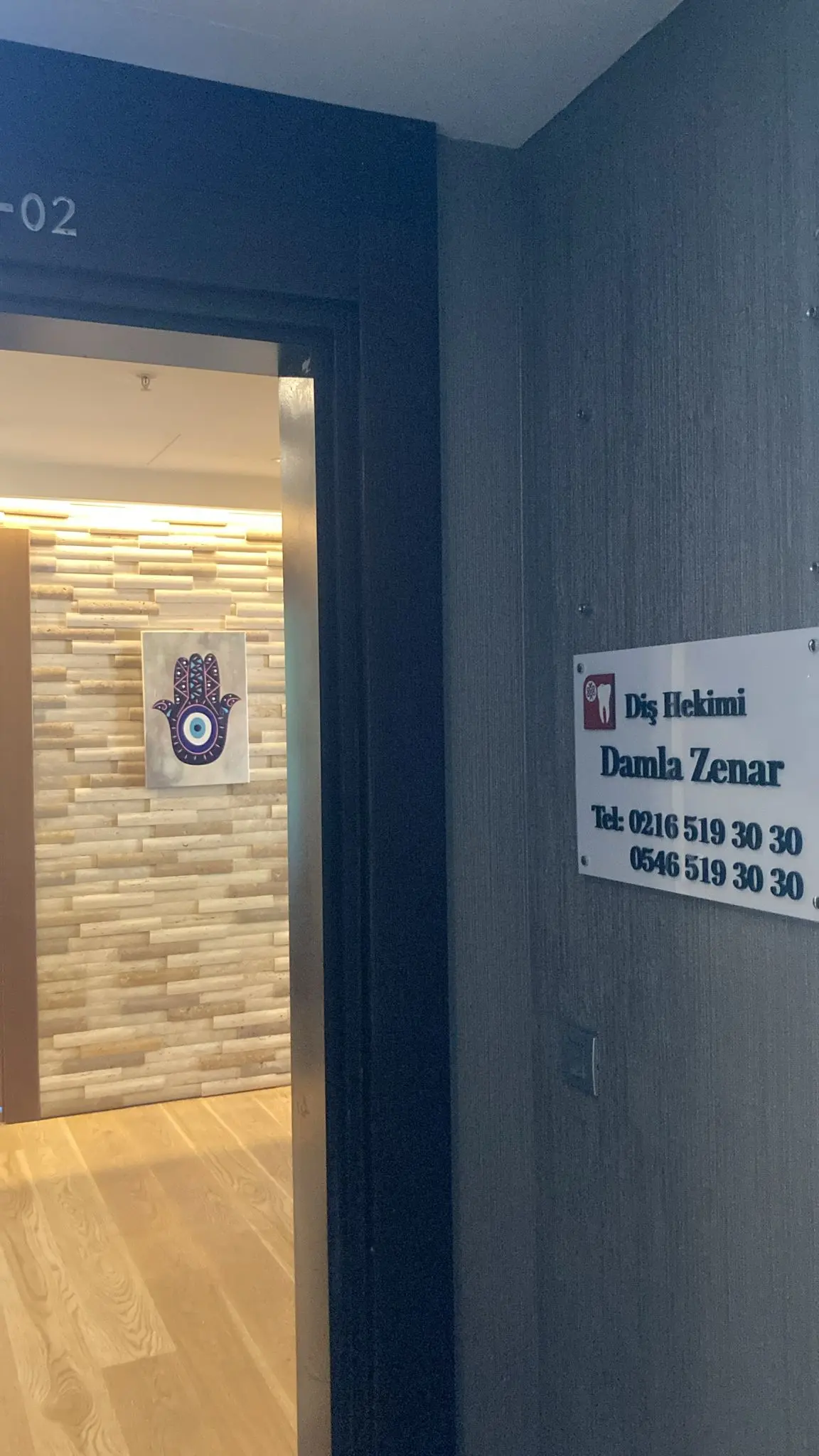 Dt. Damla Zenar Muayenehanesi