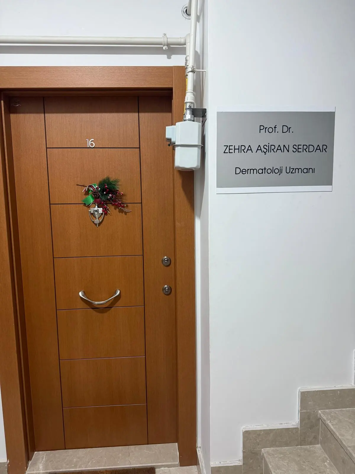 Prof. Dr. Zehra Serdar Muayenehanesi