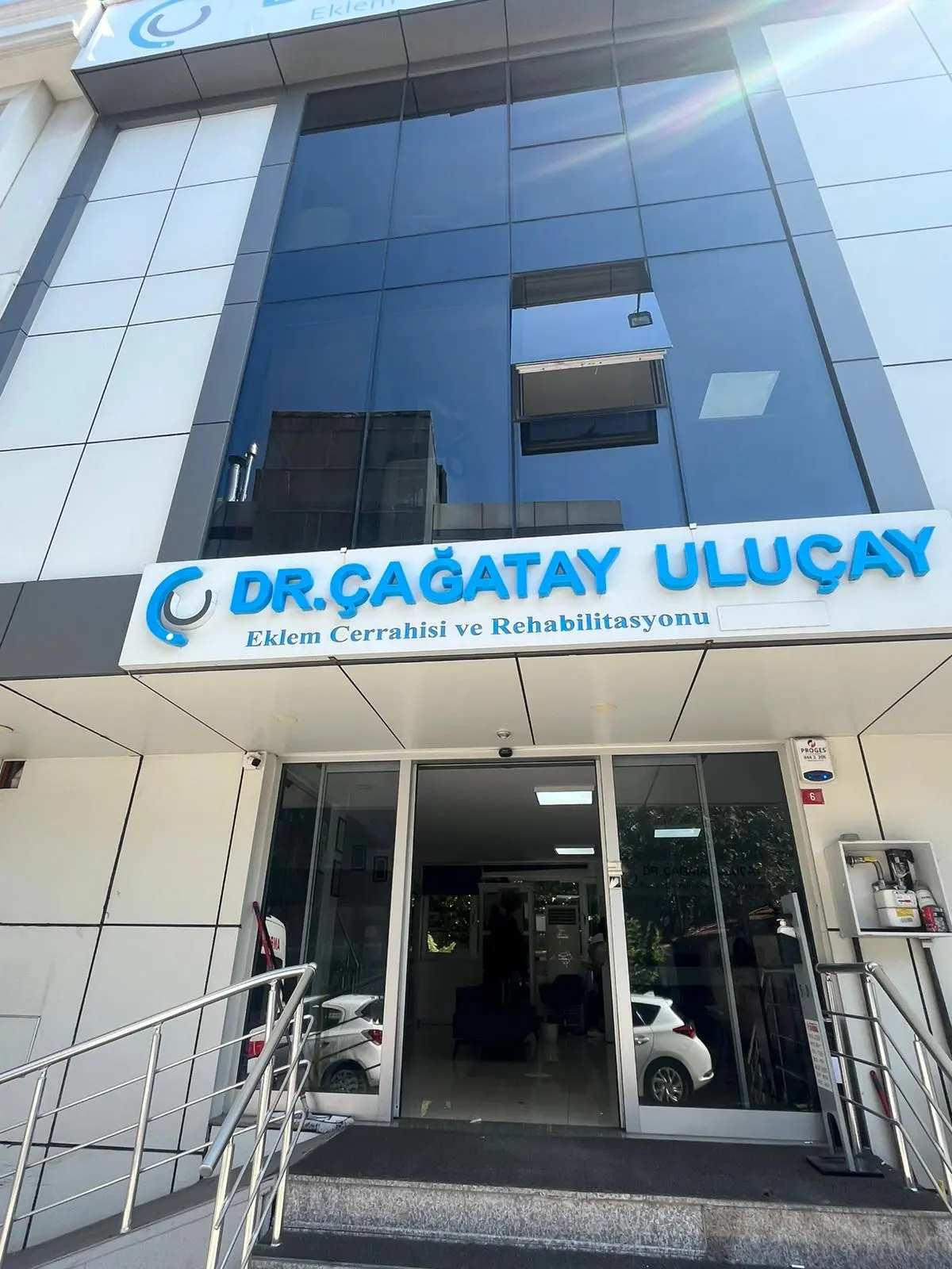 Doç. Dr. Çağatay Uluçay Muayenehanesi