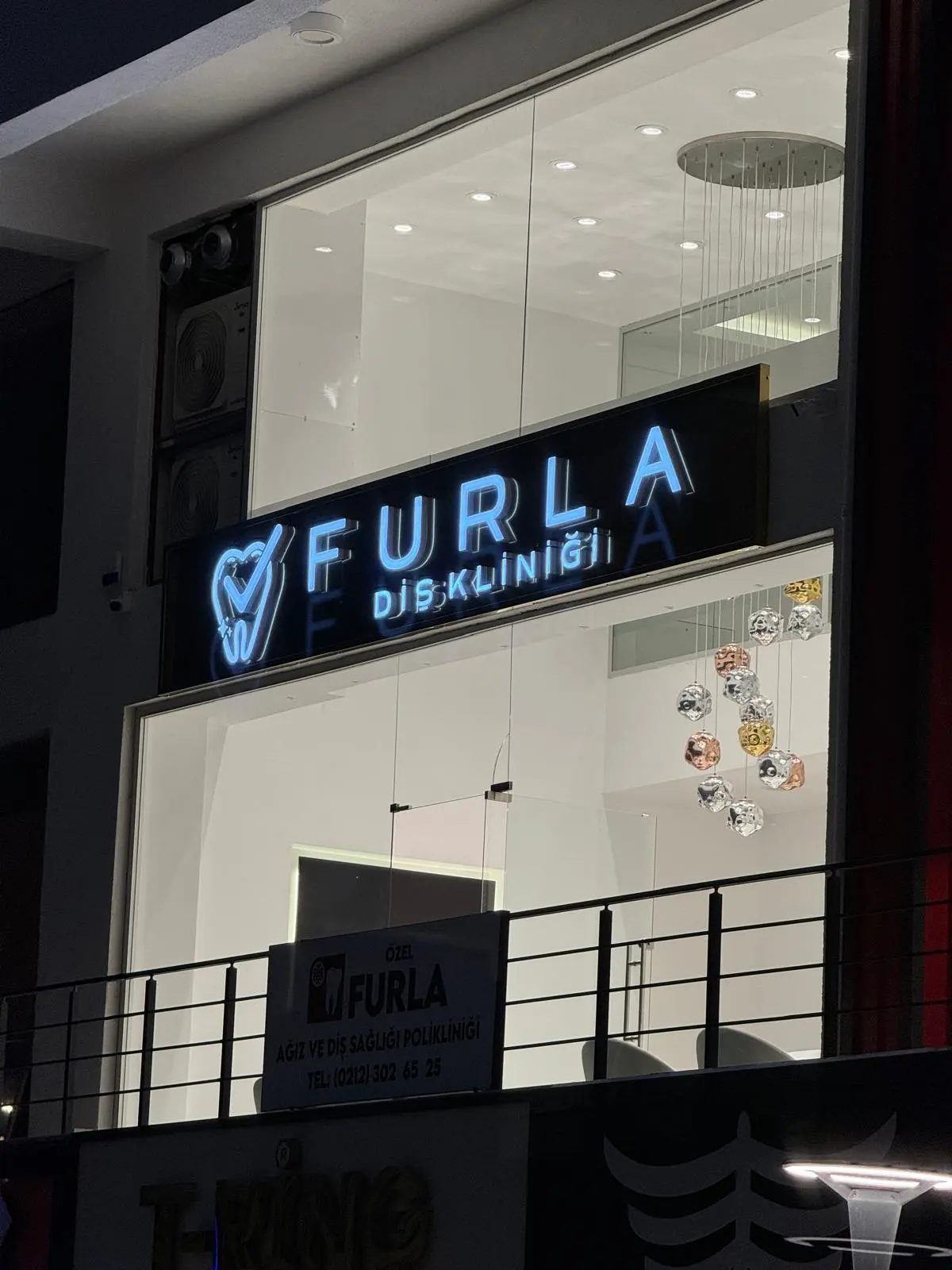 Özel Furla Ağız ve Diş Sağlığı Polikliniği