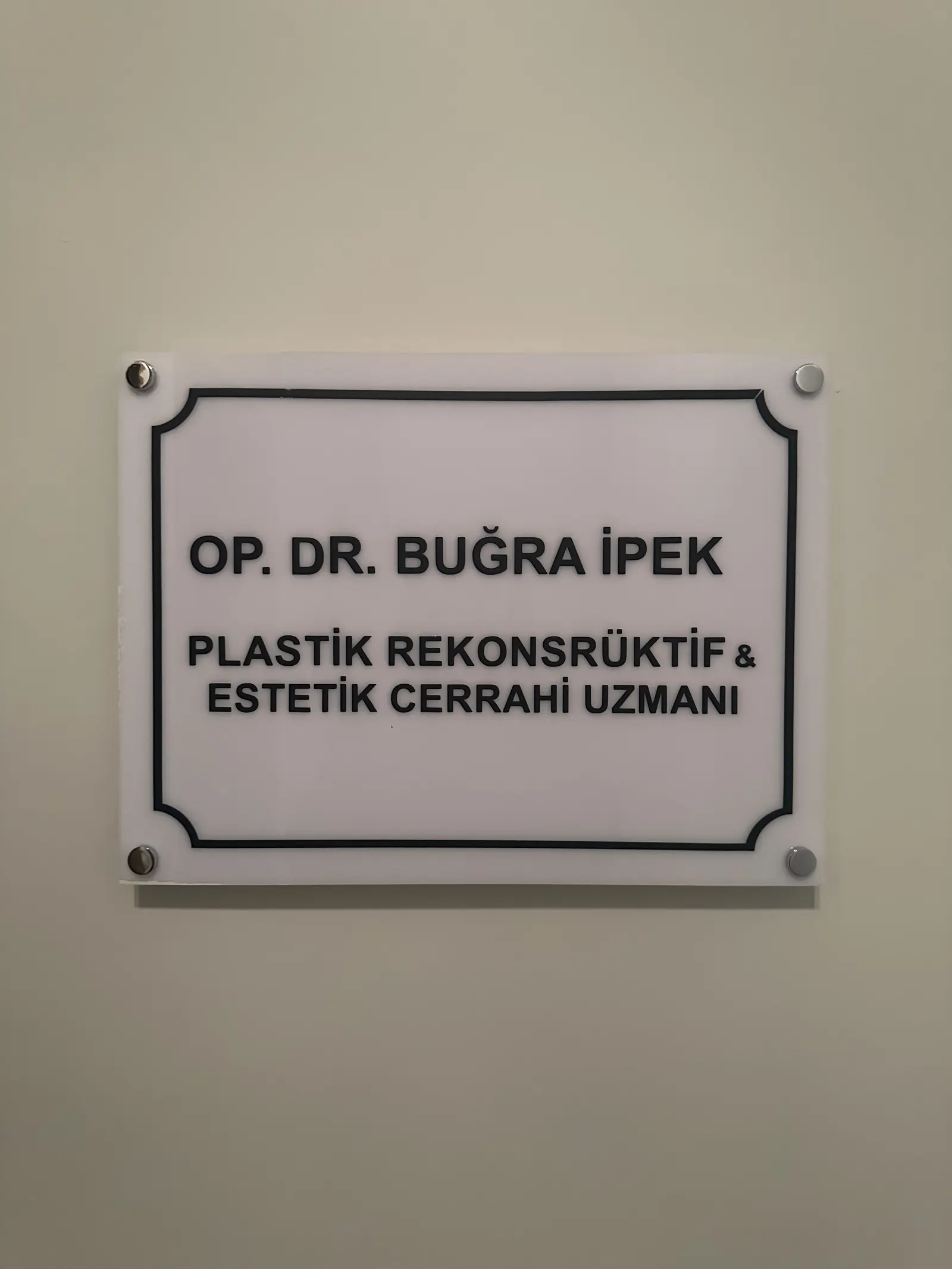 Op. Dr. Buğra İpek Muayenehanesi