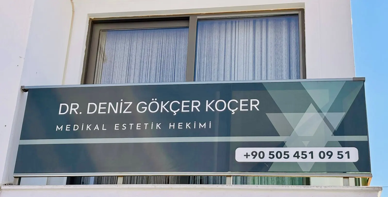 Dr. Deniz Koçer Muayenehanesi