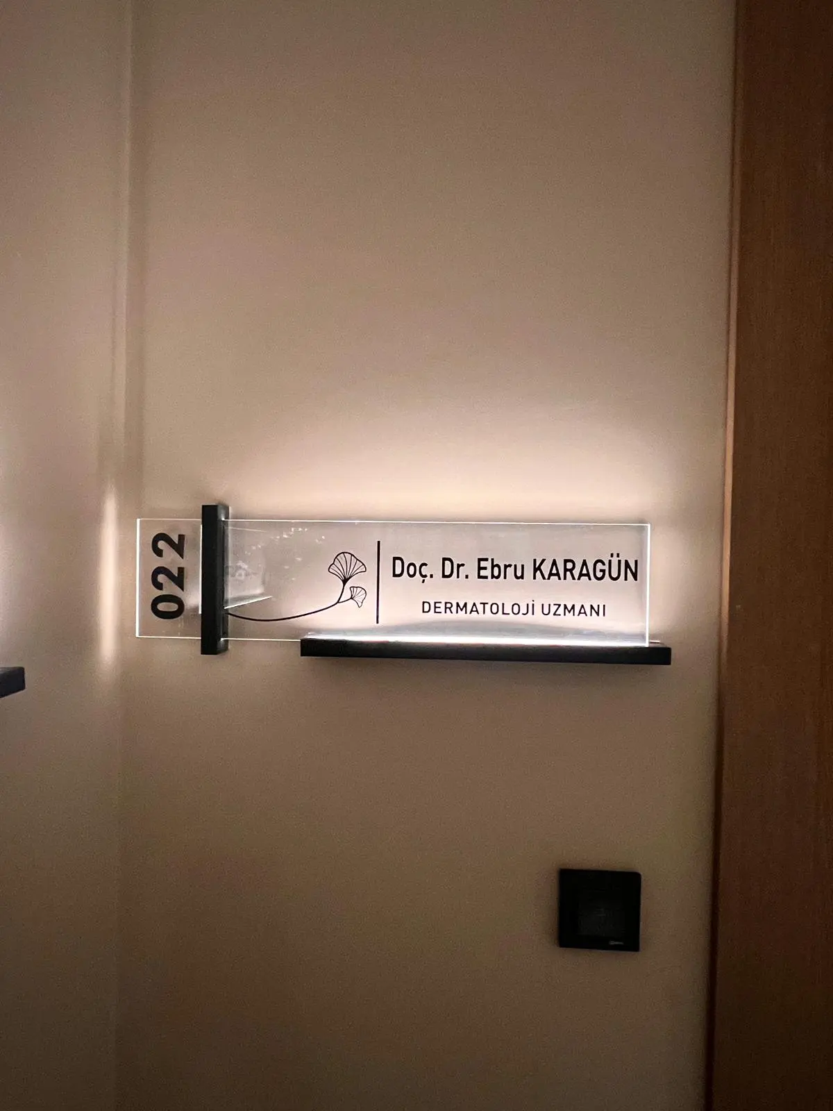 Doç. Dr. Ebru Karagün Muayenehanesi
