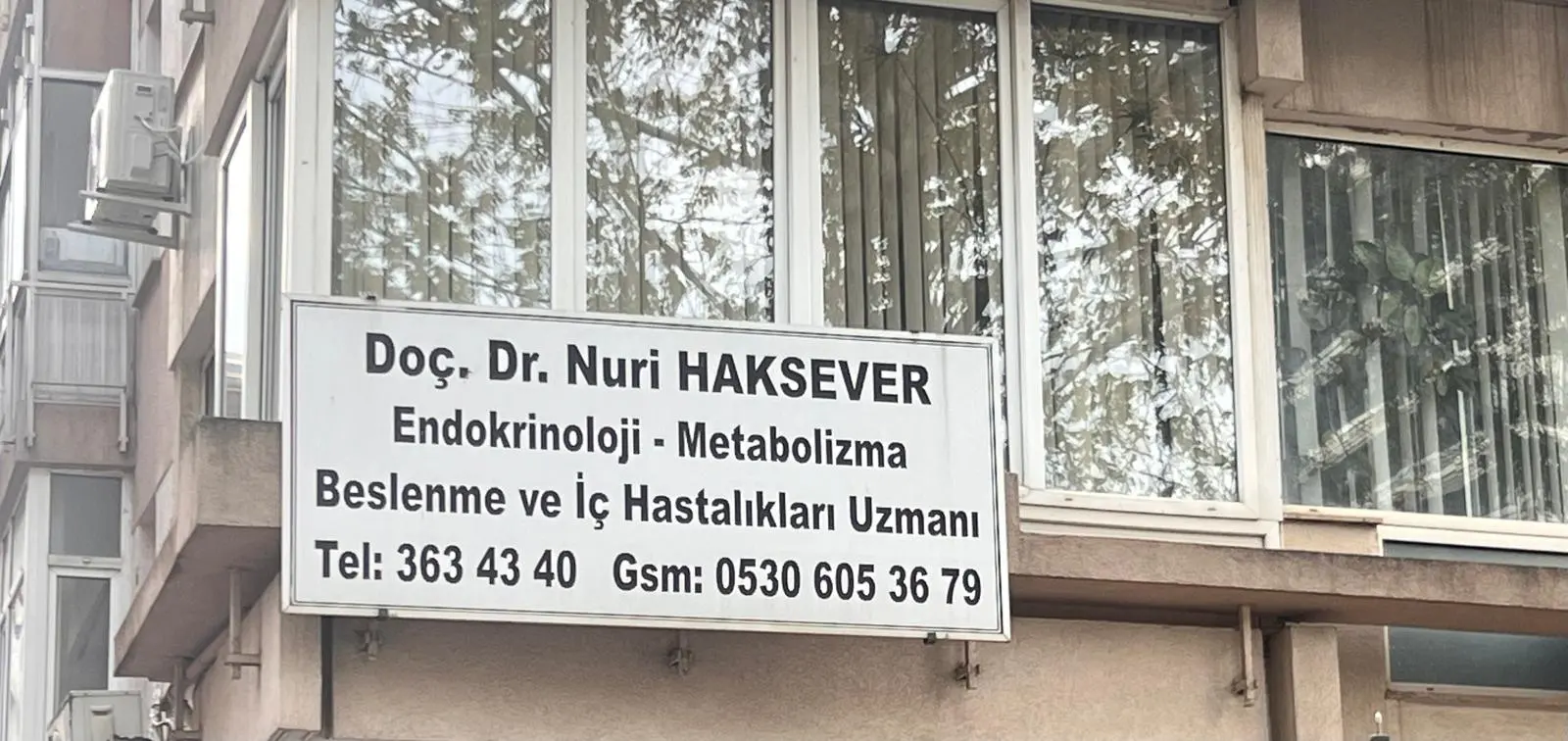 Doç. Dr. Nuri Haksever Muayenehanesi