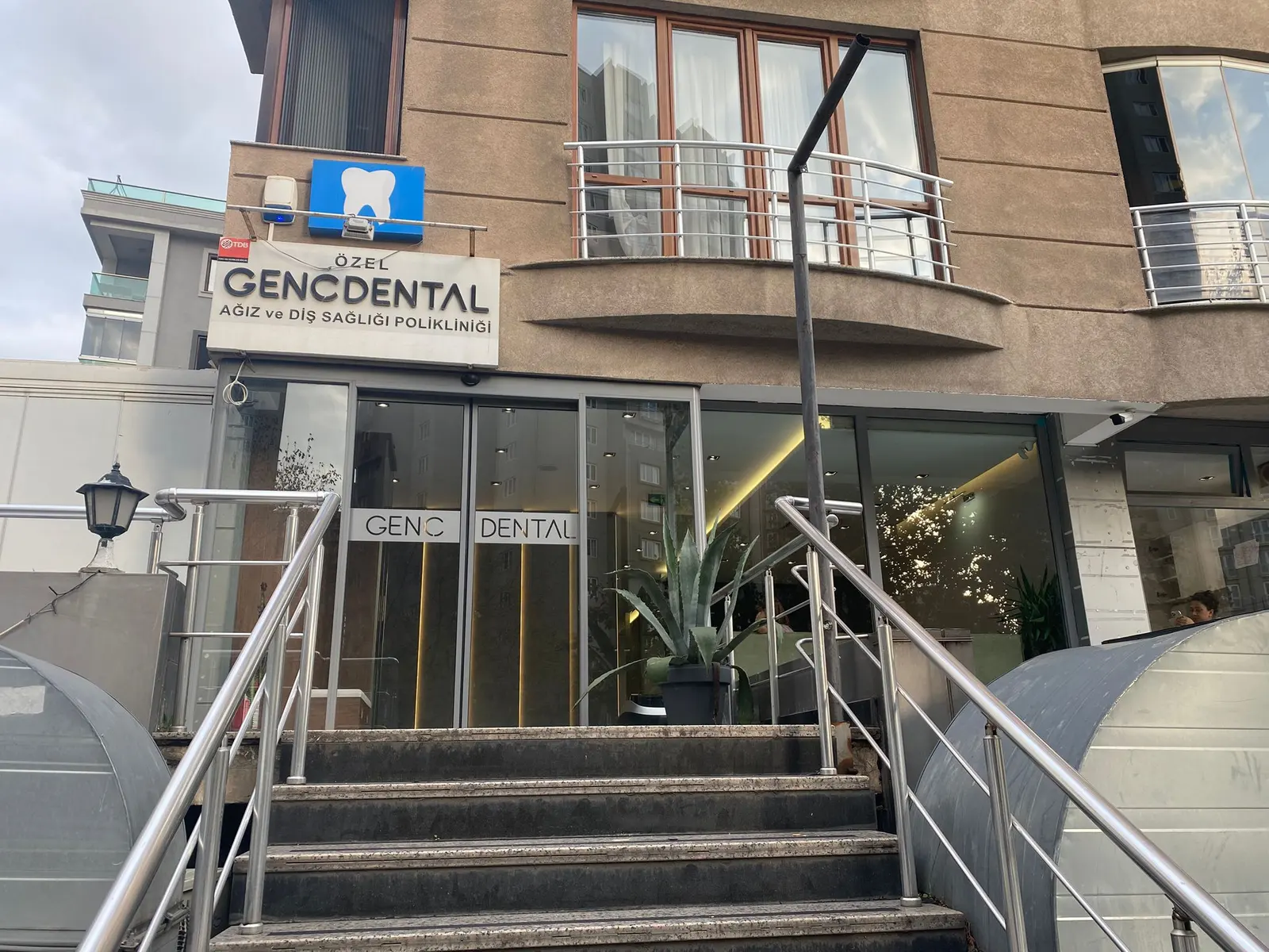 Genç Dental Diş Kliniği