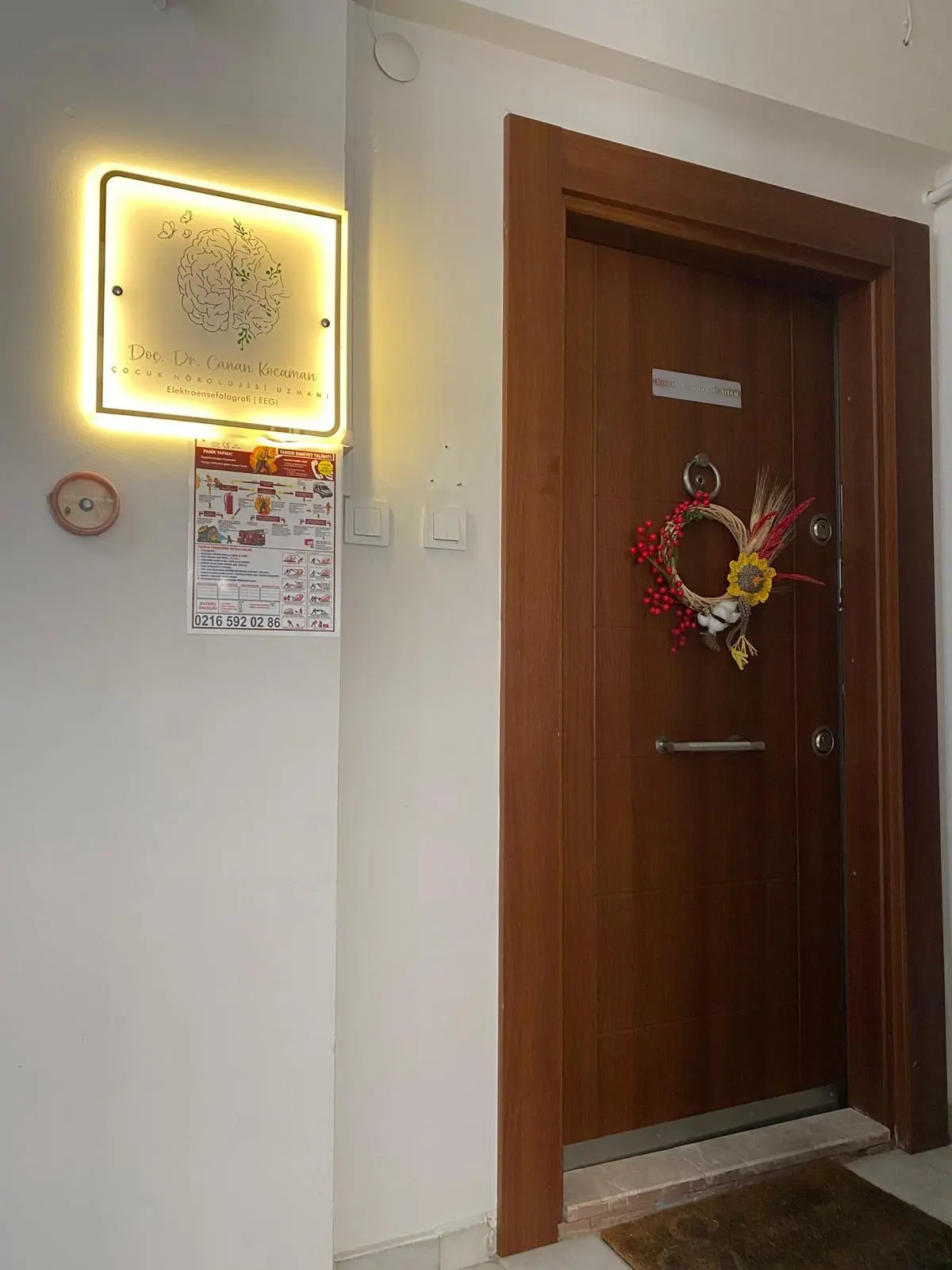 Doç. Dr. Canan Kocaman Muayenehanesi