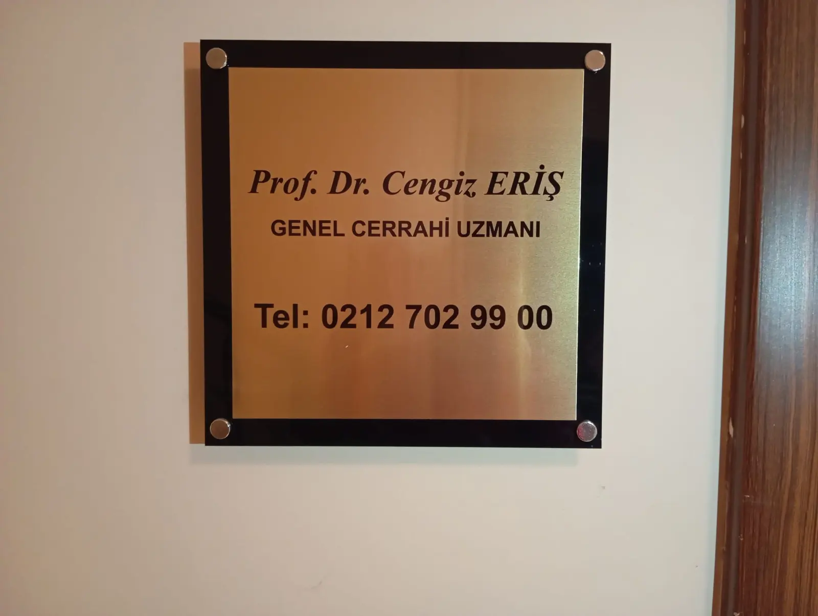 Prof. Dr. Cengiz Eriş Muayenehanesi