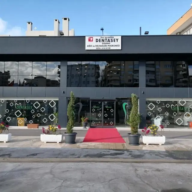 Özel Uğur Erçiftçi Dentasey Kuşadası Ağız ve Diş Sağlığı Polikliniği