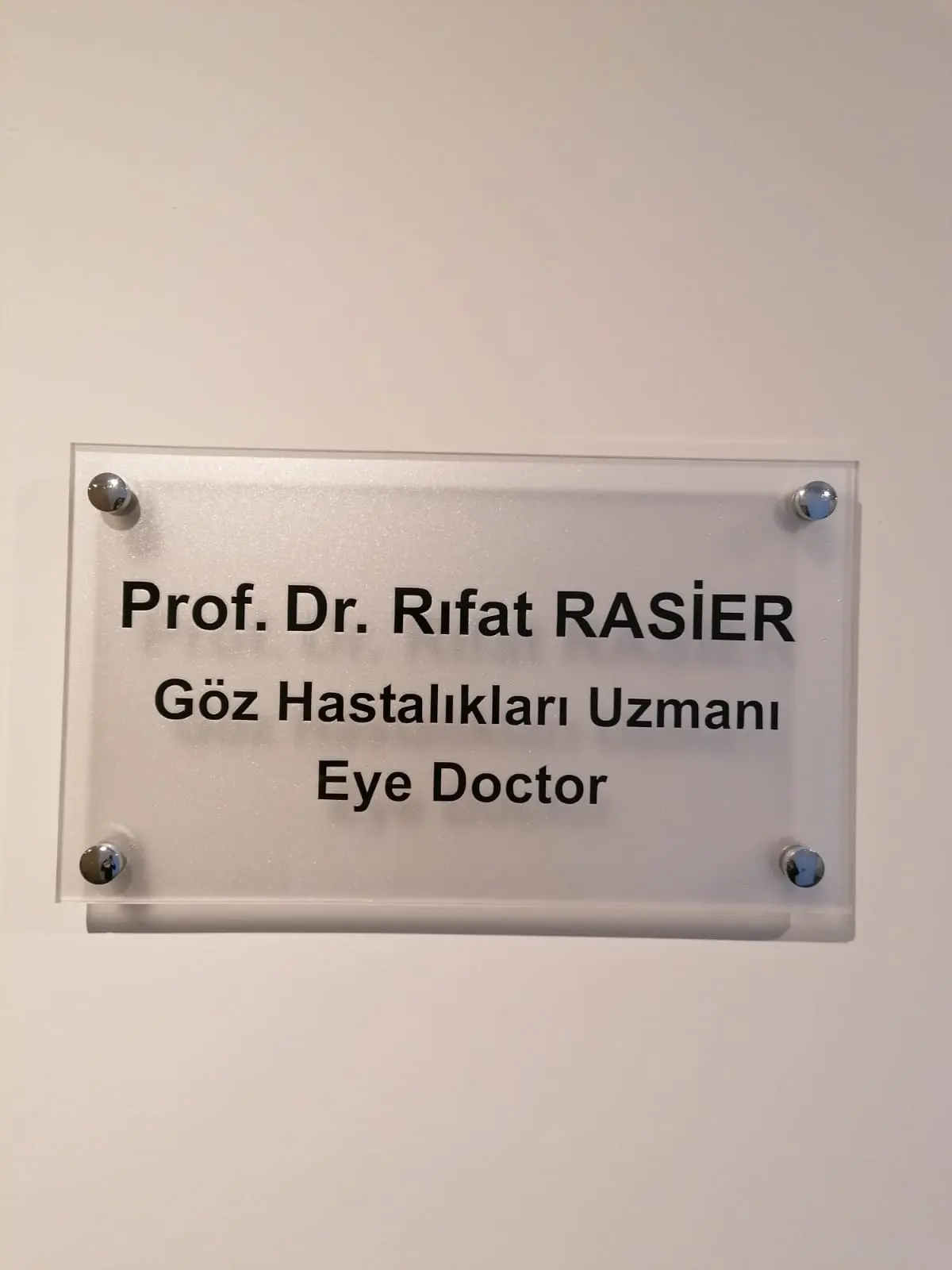 Prof. Dr. Rıfat Rasier Muayenehanesi