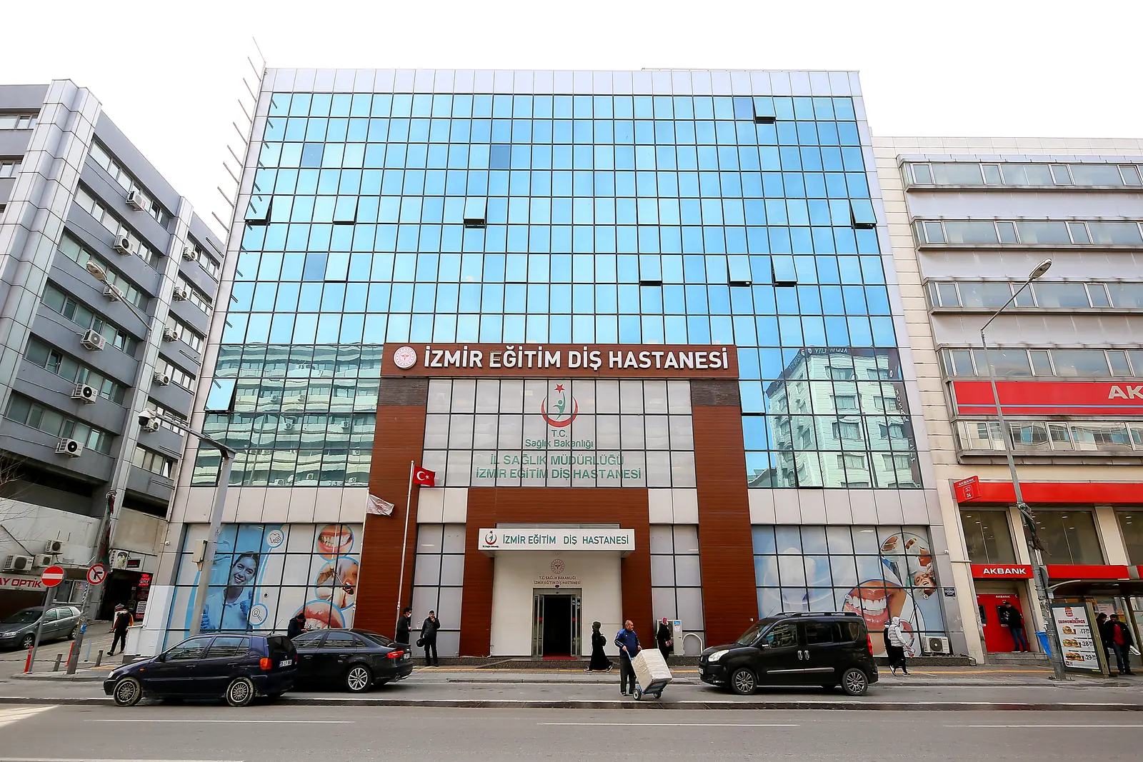 T.C. Sağlık Bakanlığı İzmir Eğitim Diş Hastanesi