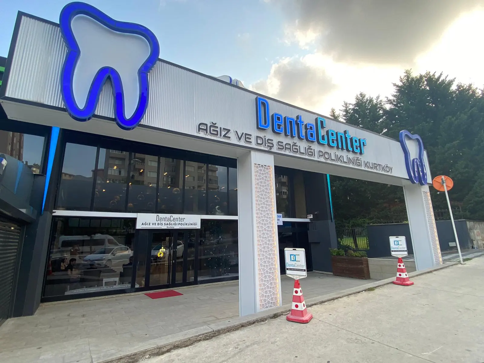 Özel Dentacenter Ağız Diş Sağlığı Polikliniği Kurtköy