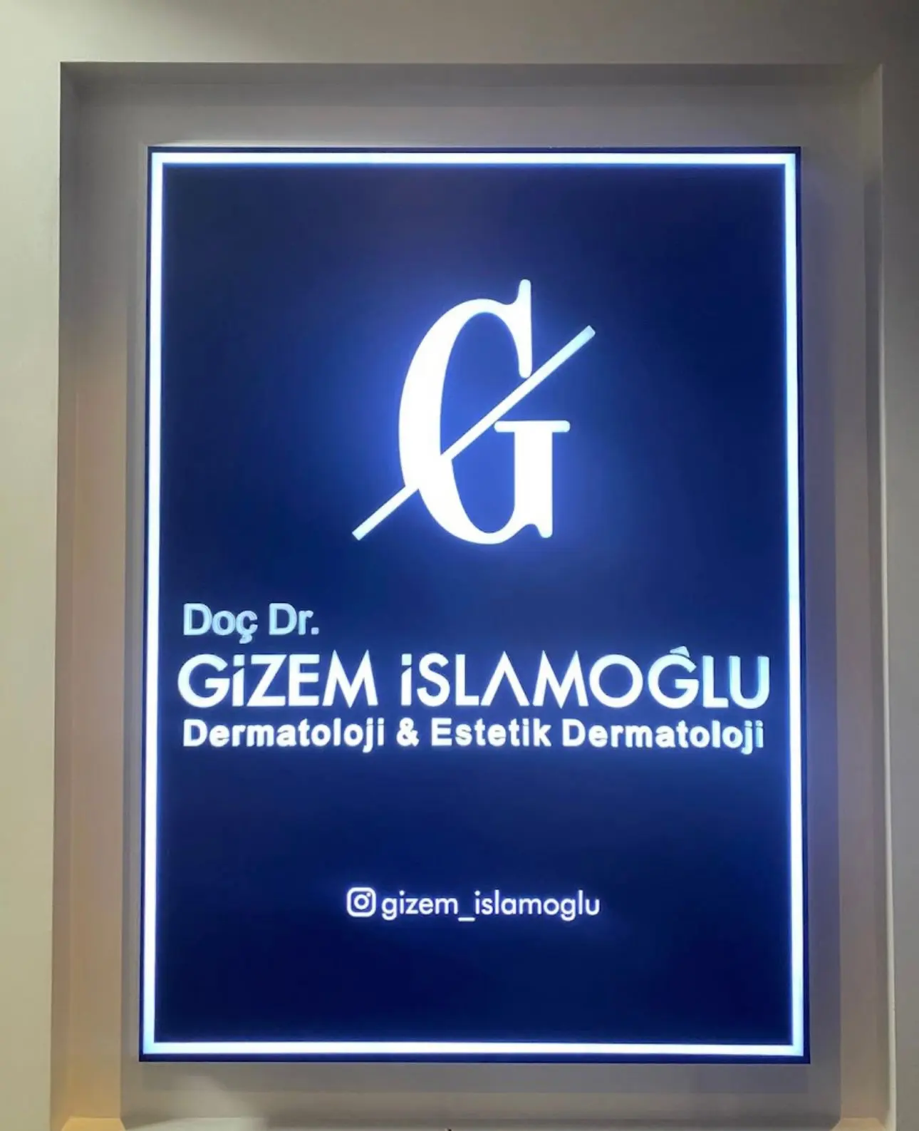 Doç. Dr. Zeynep Gizem Kaya İslamoğlu Muayenehanesi