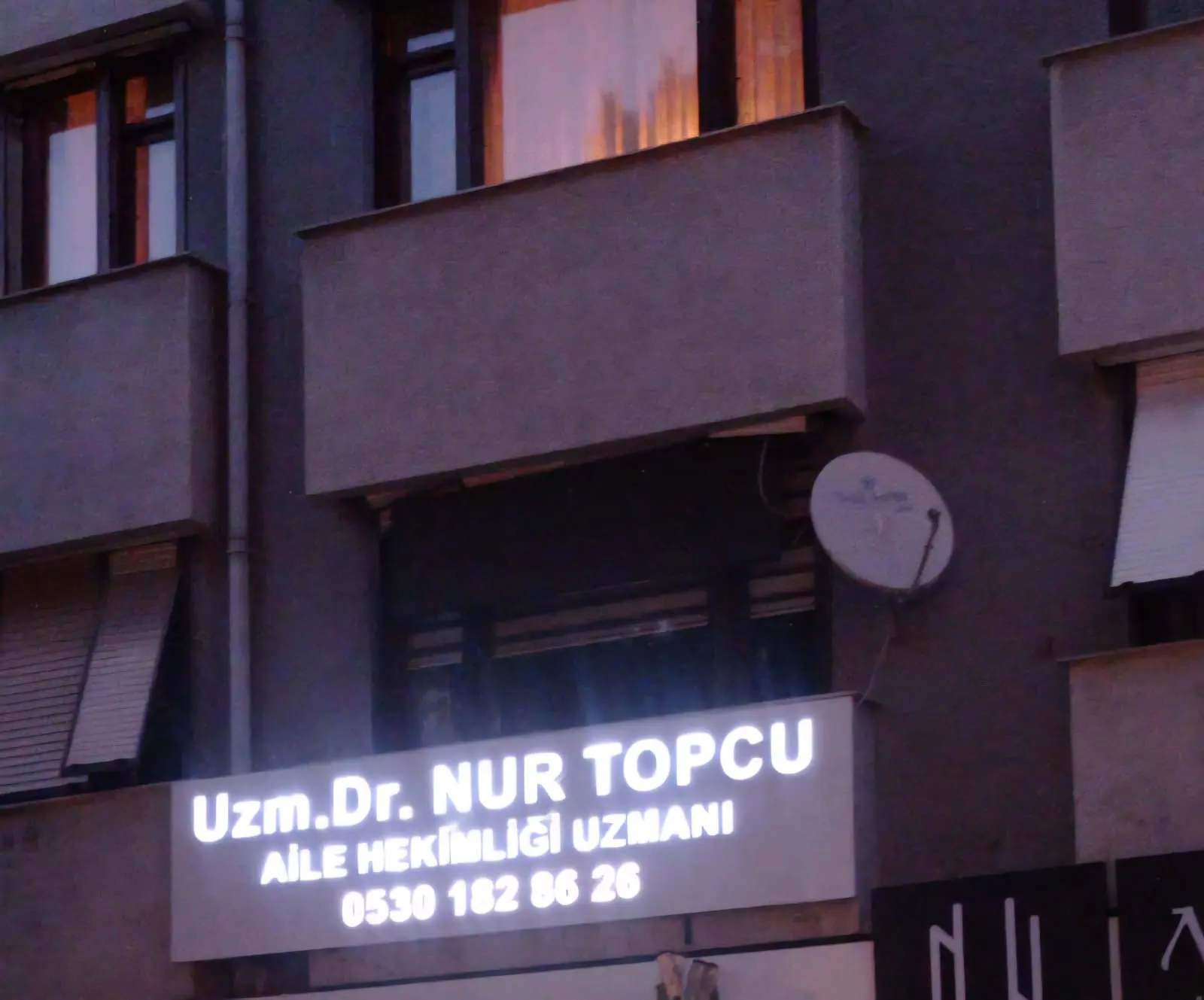 Uzm. Dr. Nur Topcu Muayenehanesi