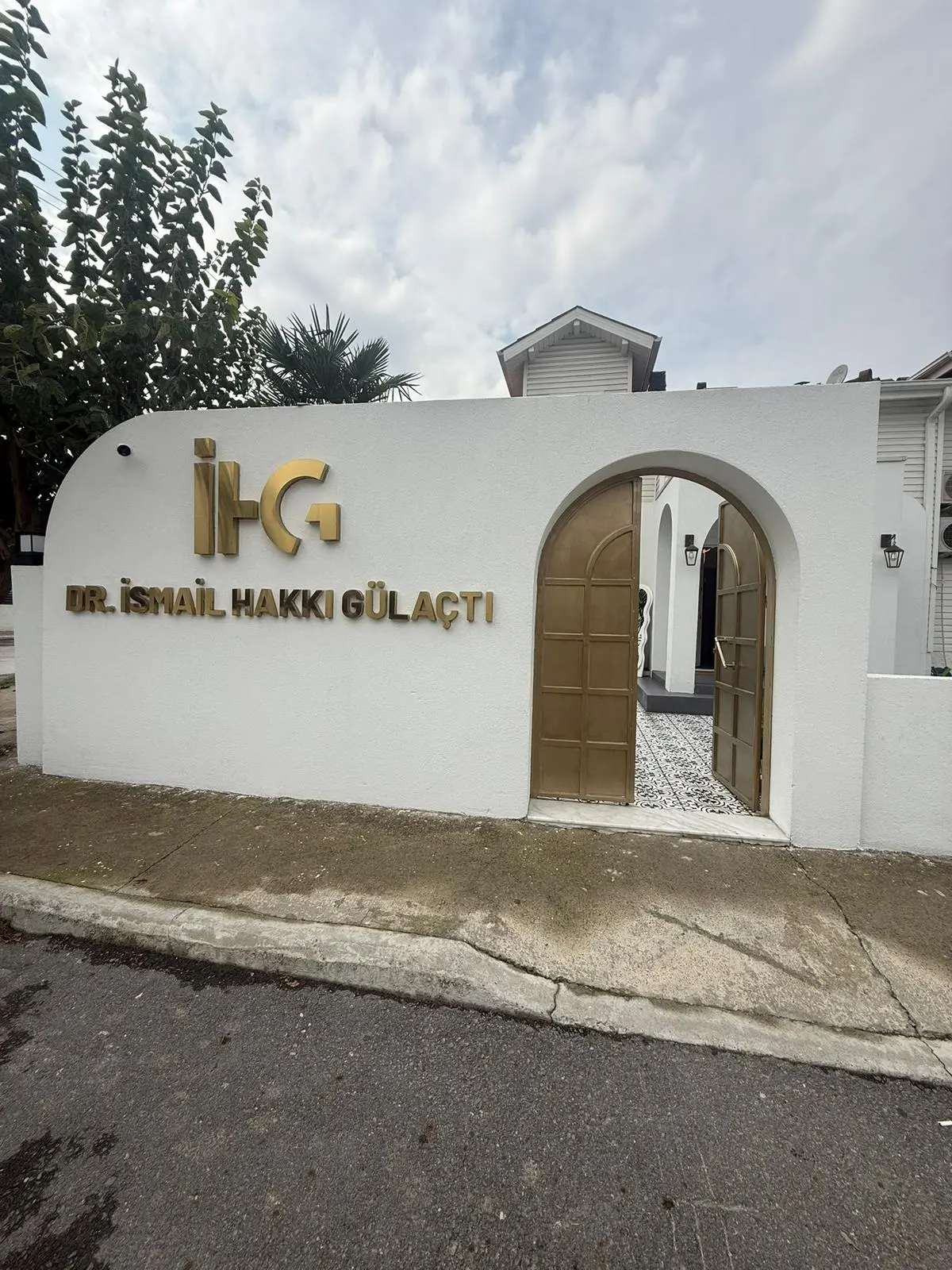 Dr. İsmail Hakkı Gülaçtı Muayenehanesi
