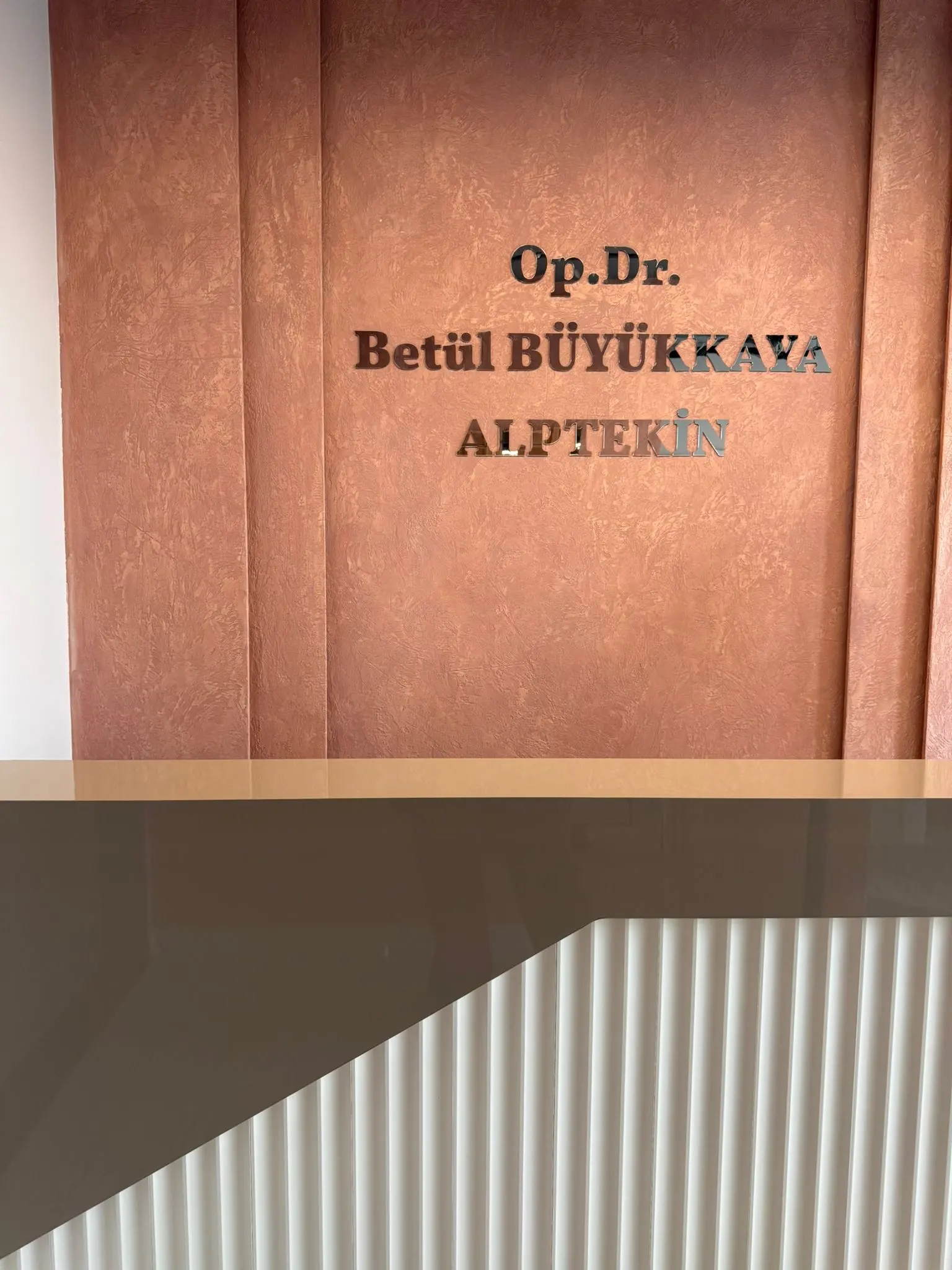 Op. Dr. Betül Büyükkaya Alptekin Muayenehanesi