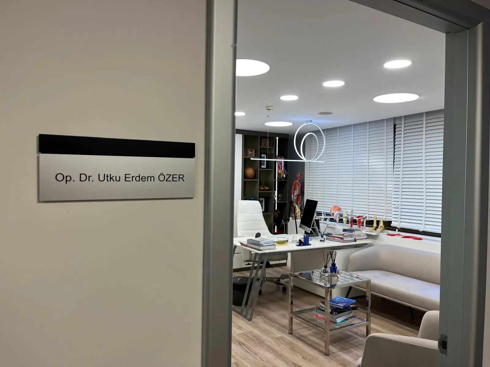 Uzm. Dr. Utku Erdem Özer Muayenehanesi