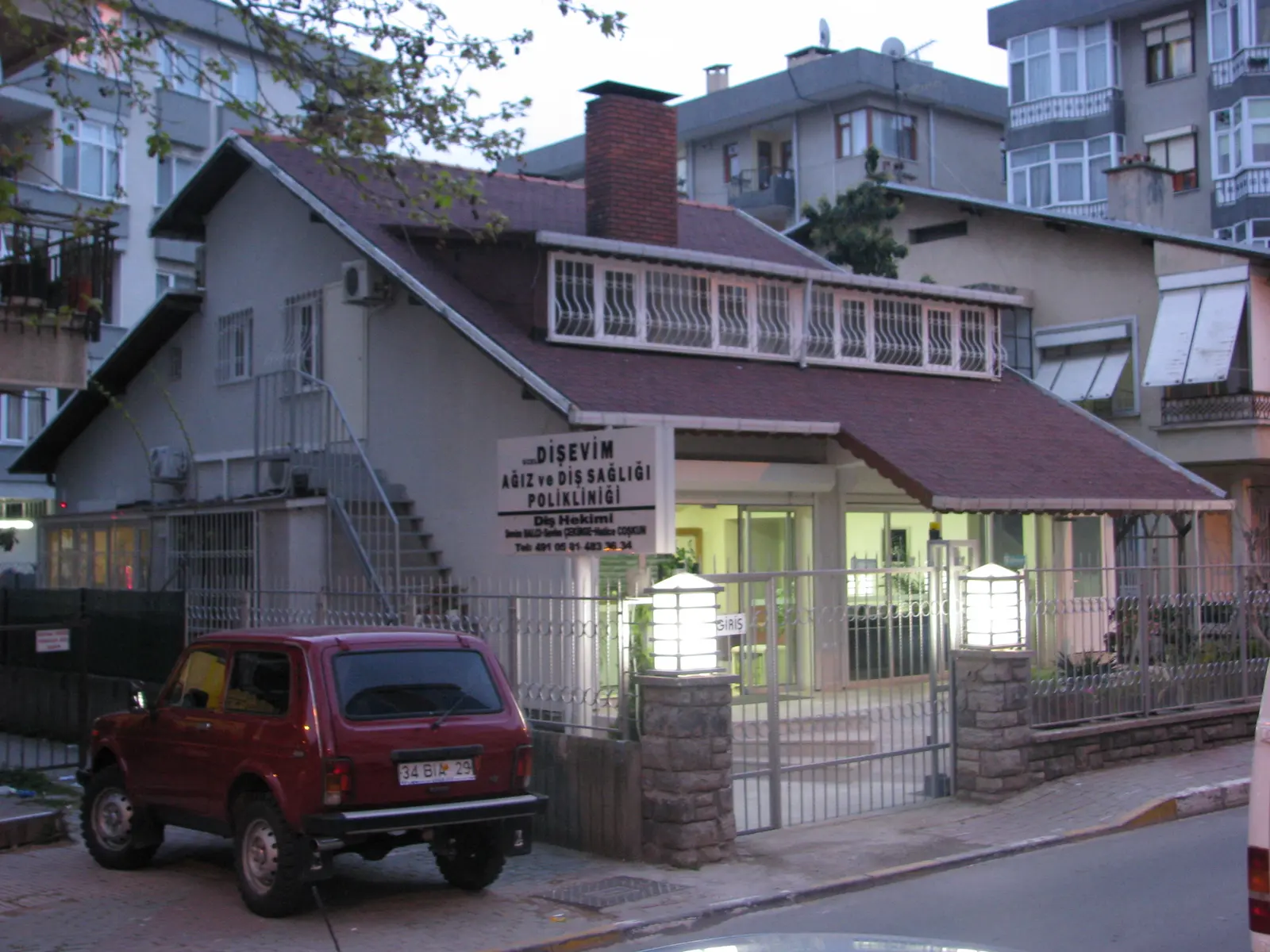 Özel Dişevim Ağız ve Diş Sağlığı Polikliniği