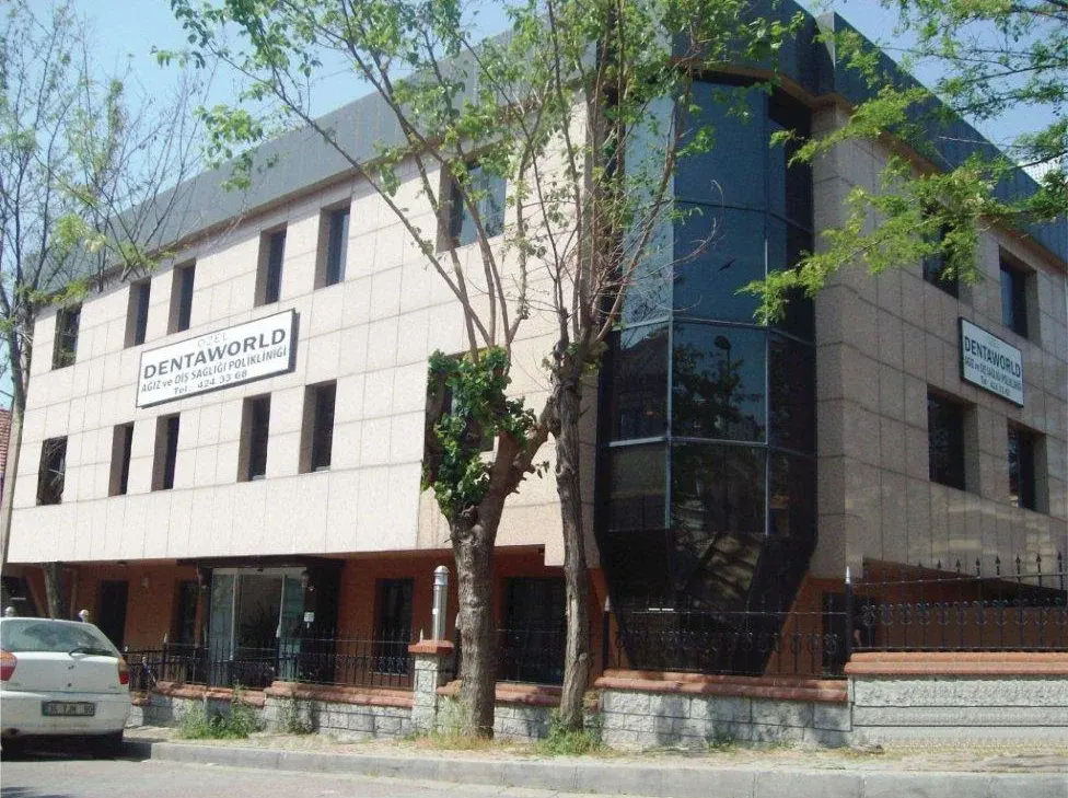 Private Dentaworld Oral and Dental Health Polyclinic