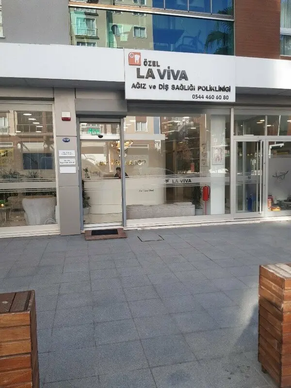 Laviva Ağız ve Diş Sağlığı Polikliniği
