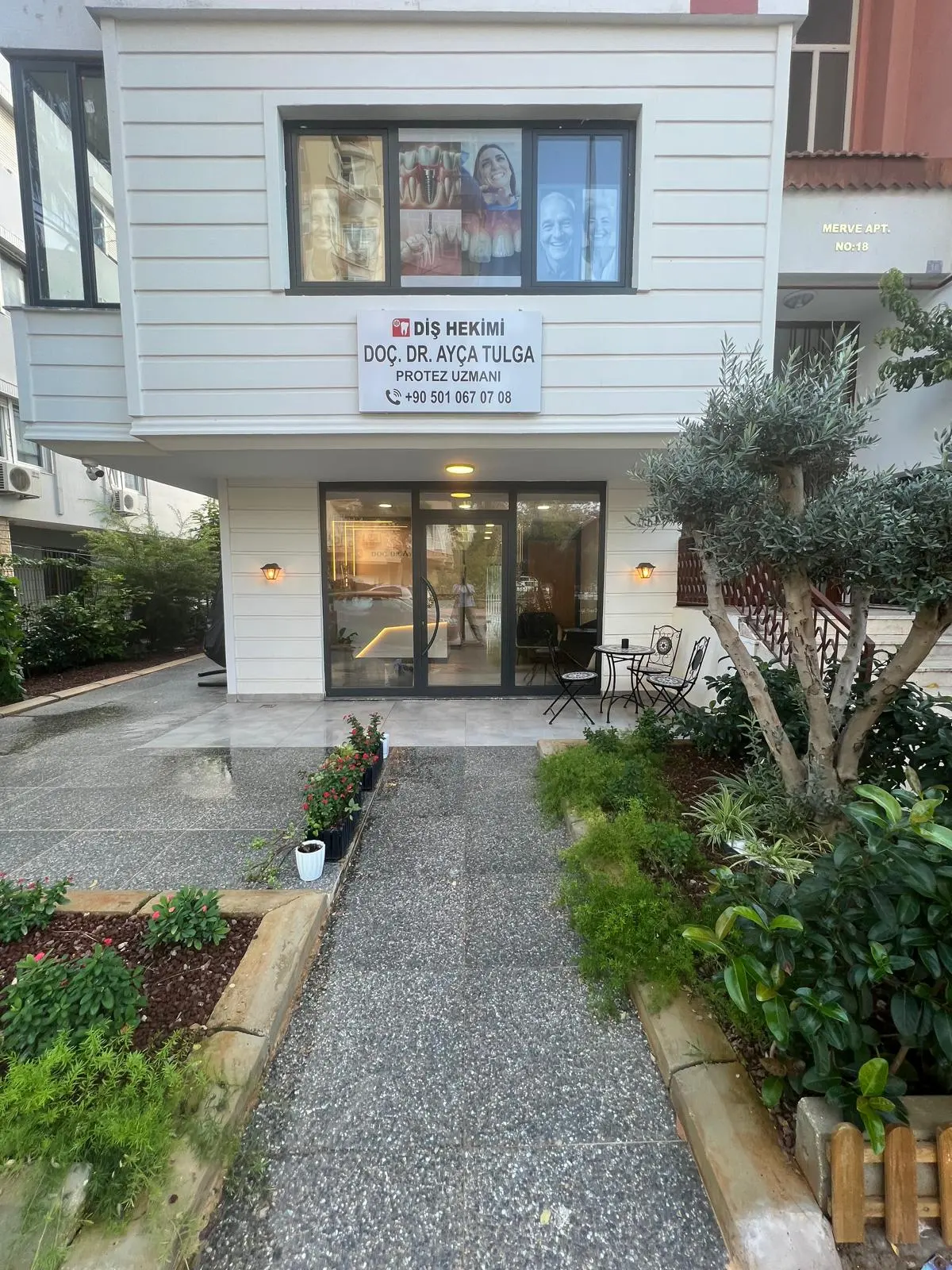 Diş Hekimi Ayça Tulga Ağız ve Diş Sağlığı Muayenehanesi