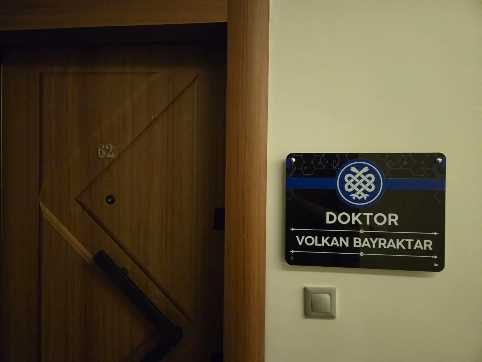 Dr. Volkan Bayraktar Muayenehanesi