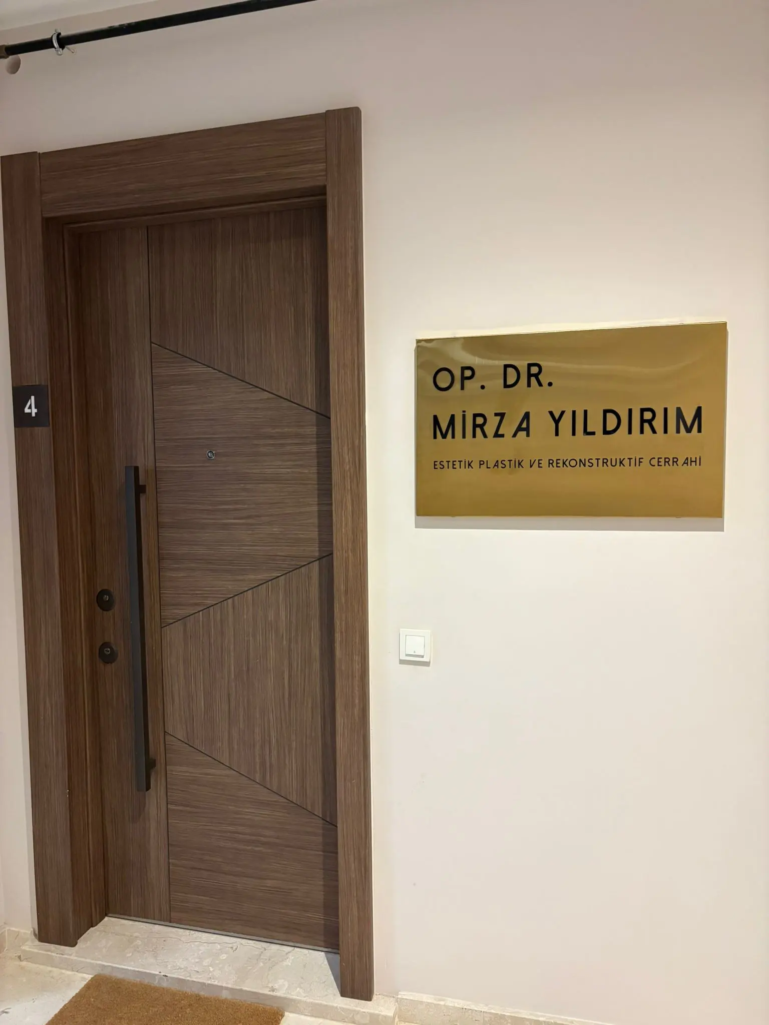 Op. Dr. Mirza Yıldırım Muayenehanesi