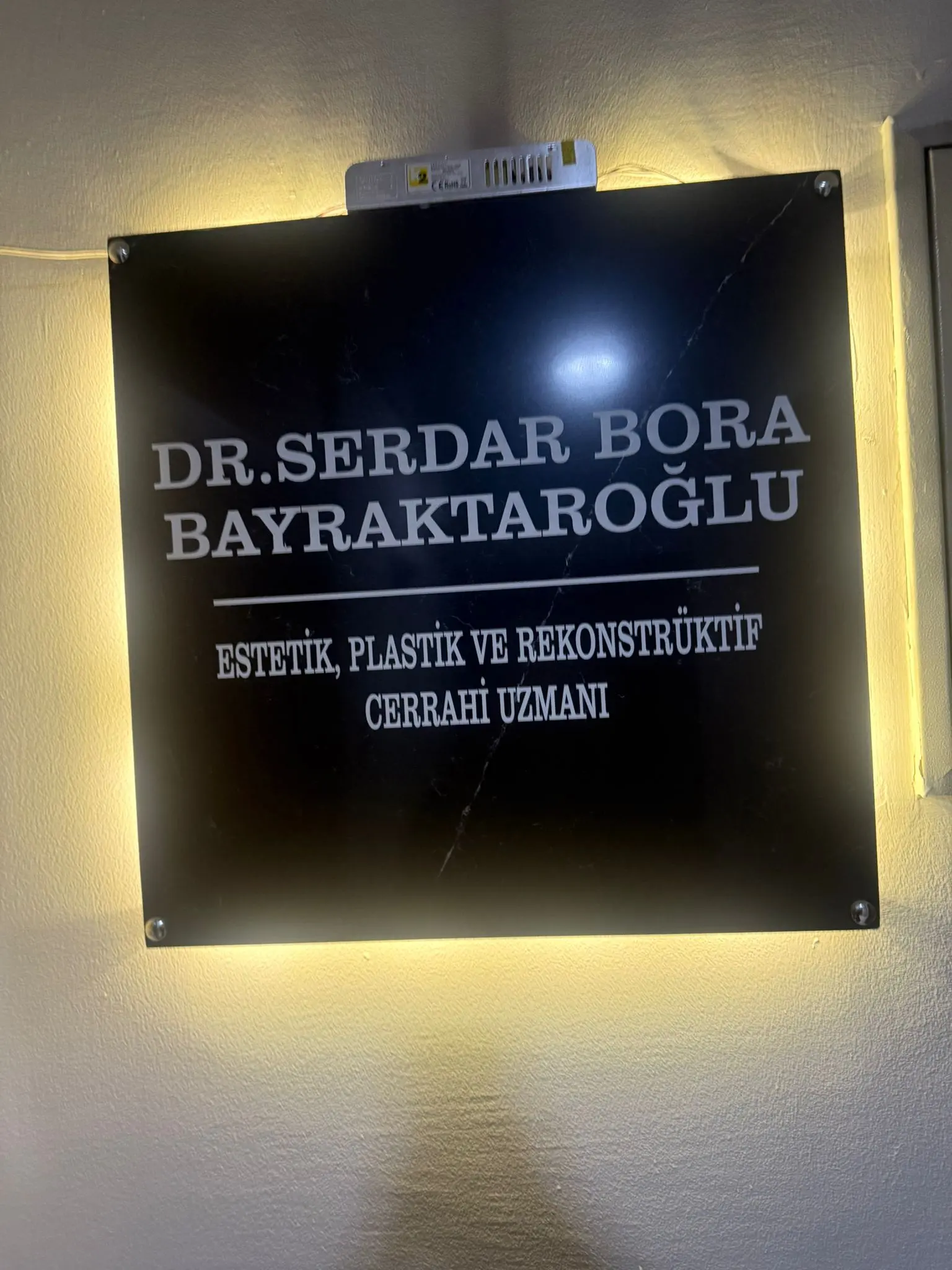 Uzm. Dr. Serdar Bora Bayraktaroğlu Muayenehanesi
