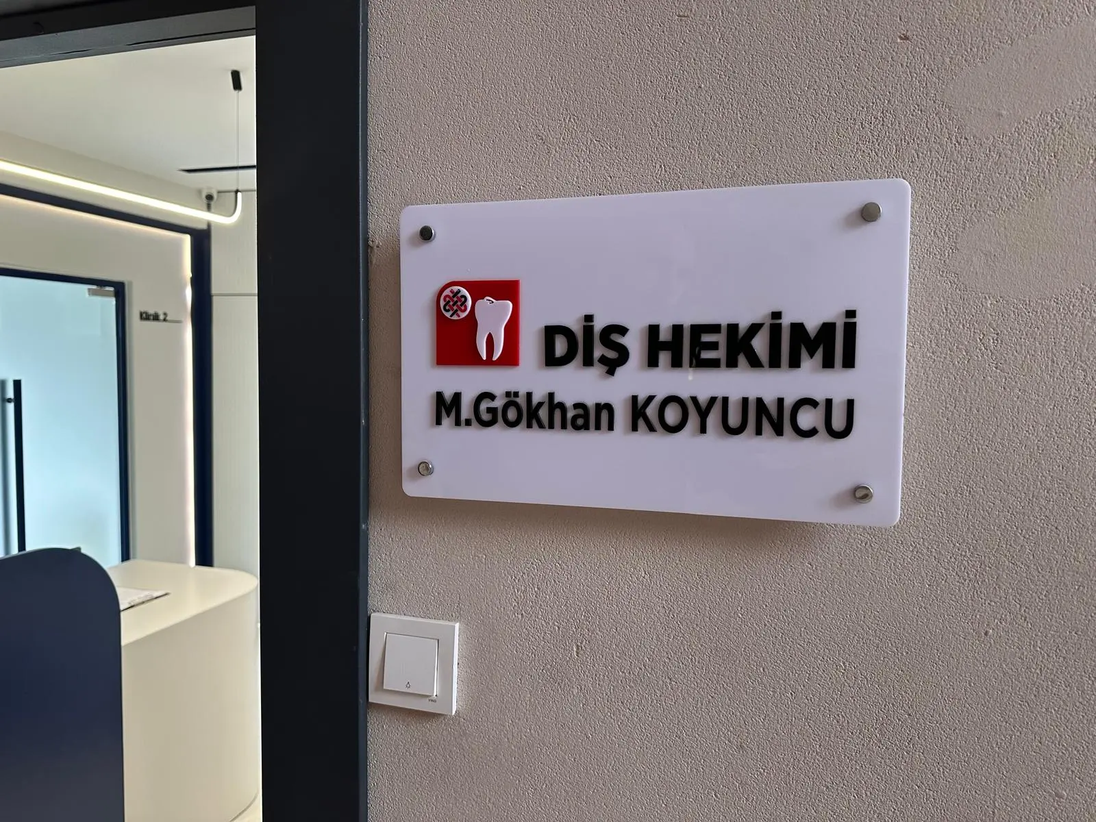 Dt. Mustafa Gökhan Koyuncu Muayenehanesi