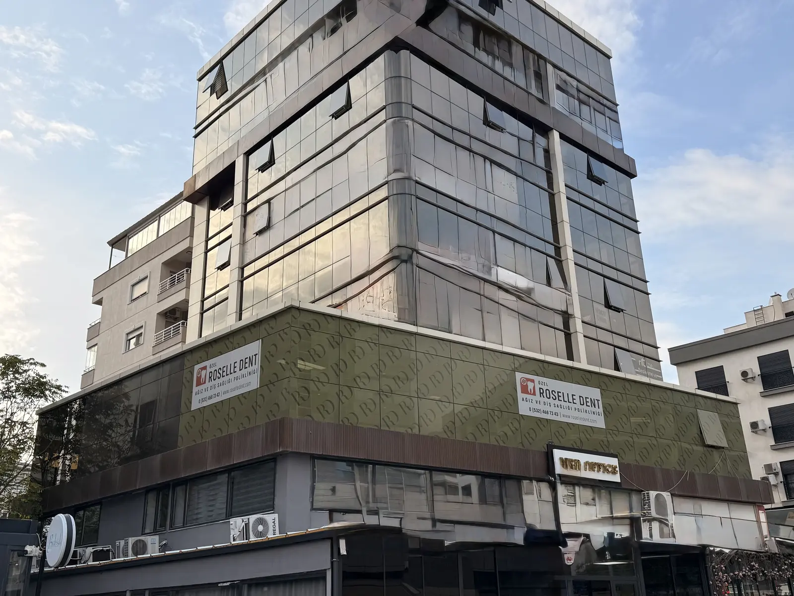 Özel Roselle Dent Ağız ve Diş Sağlığı Polikliniği