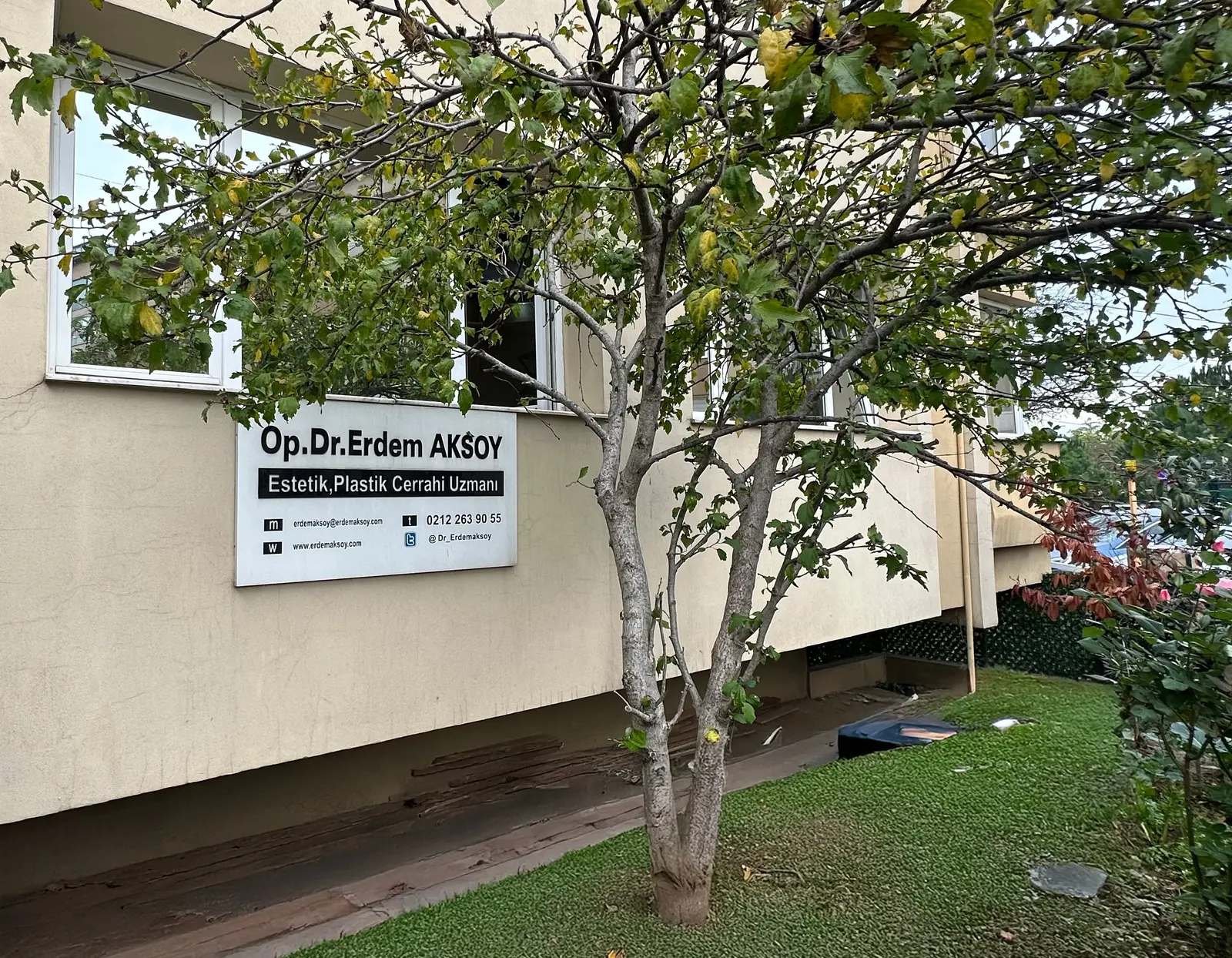 Op. Dr. Erdem Aksoy Muayenehanesi