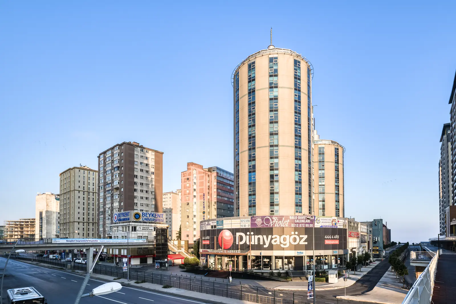 Özel Dünya Göz Tıp Merkezi Beylikdüzü