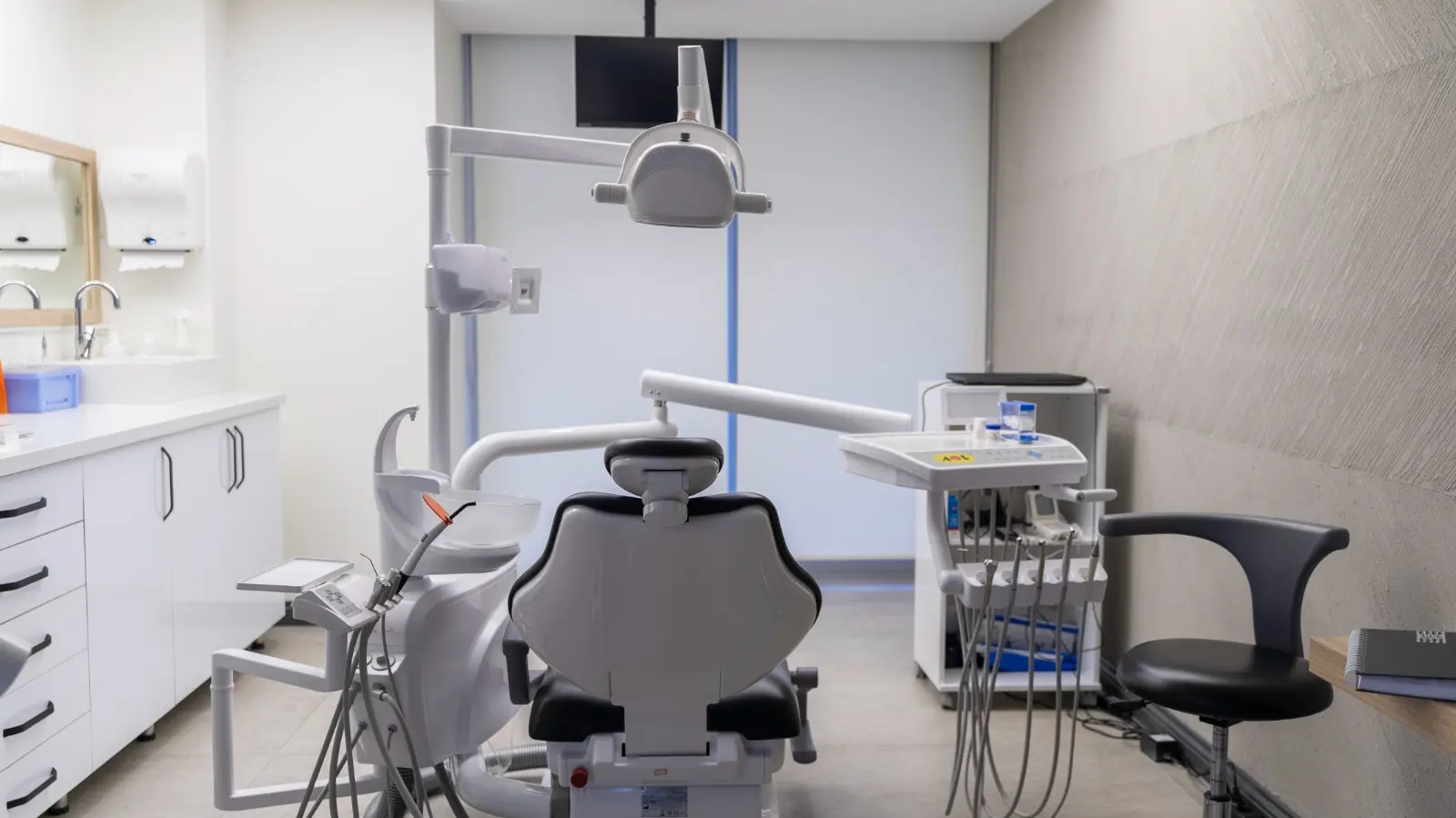 Özel Ozak Dental Clinic Ağız ve Diş Sağlığı Polikliniği