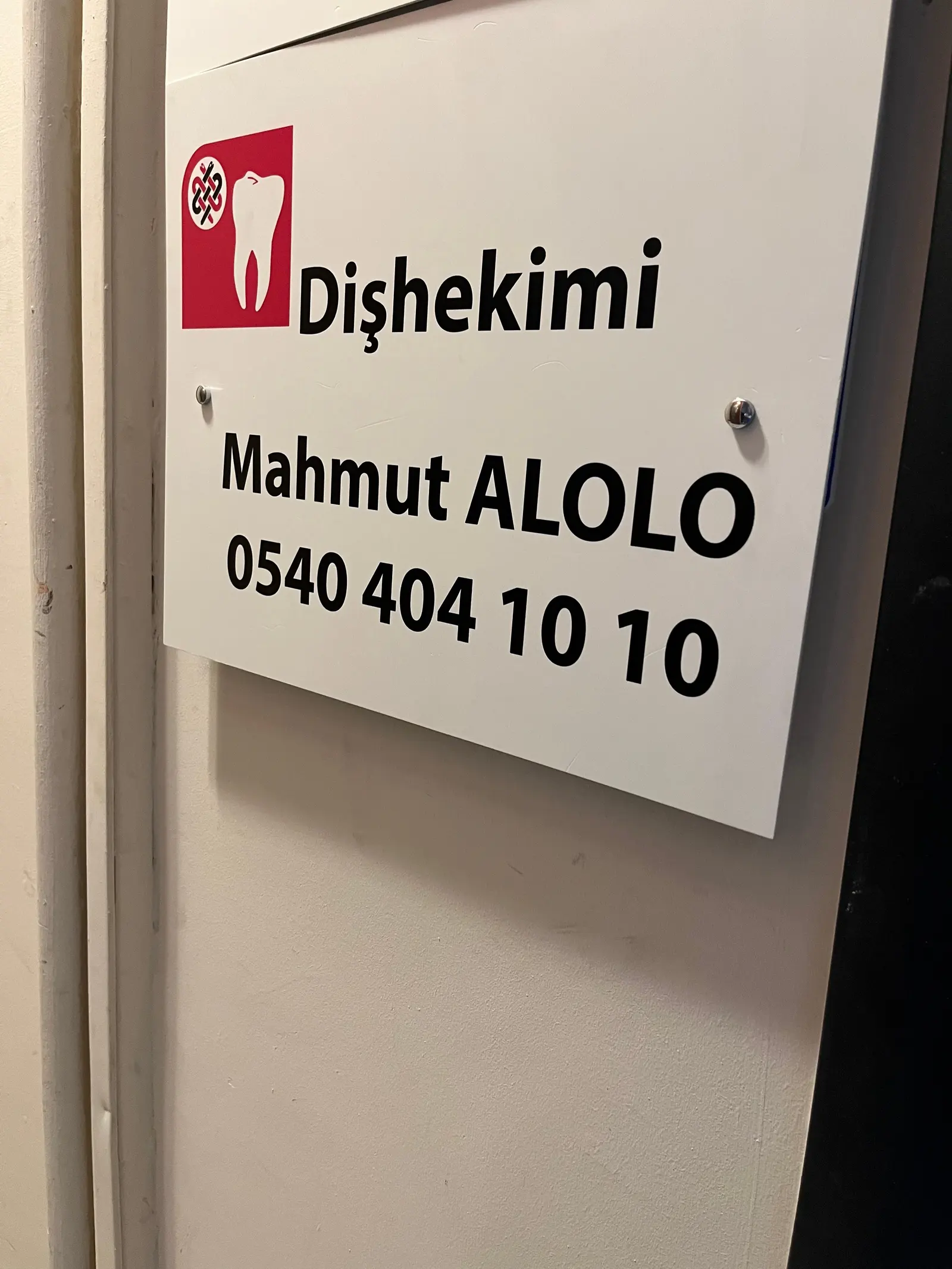 Dr. Dt. Mahmut Alolo Muayenehanesi