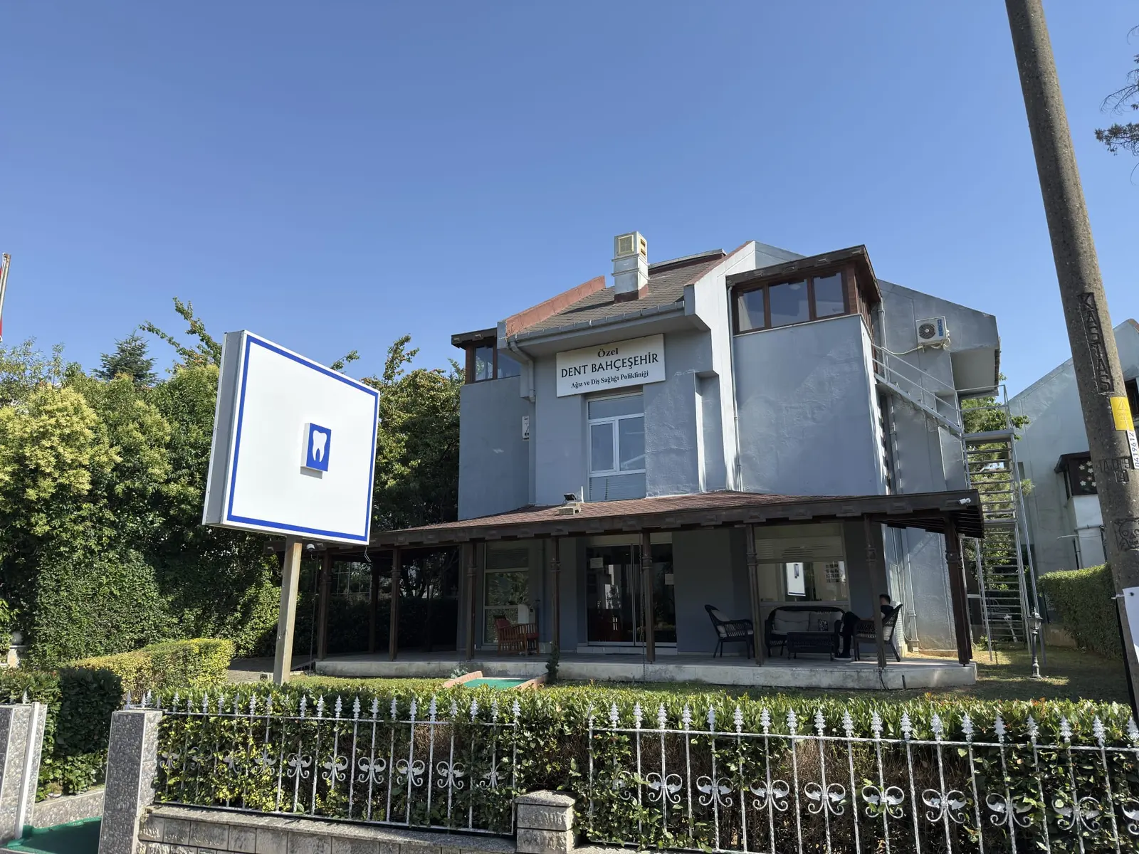 Özel Dent Bahçeşehir Ağız ve Diş Sağlığı Polikliniği