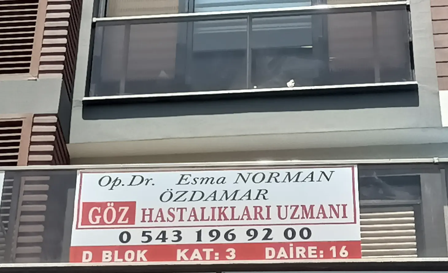 Op.Dr.Esma Norman Özdamar & Göz Doktoru