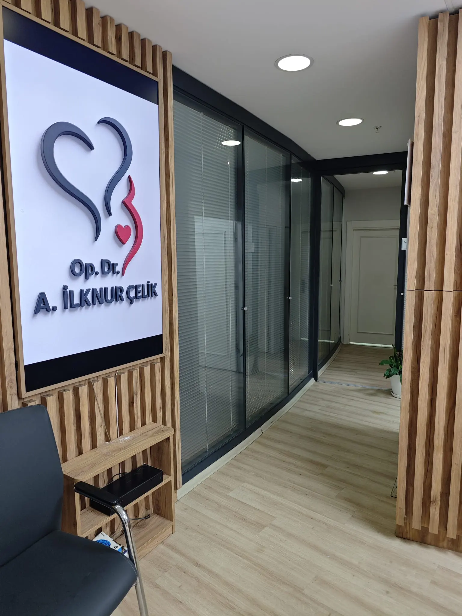 Op. Dr. Ayşe İlknur Çelik Muayenehanesi