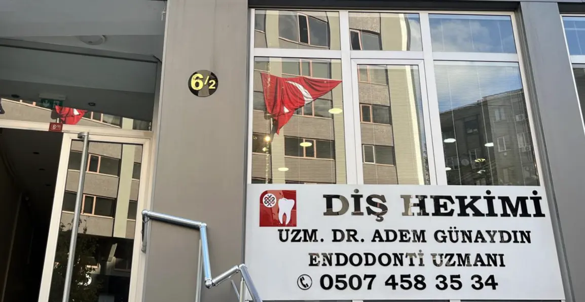 Uzman Diş Hekimi Adem Günaydın