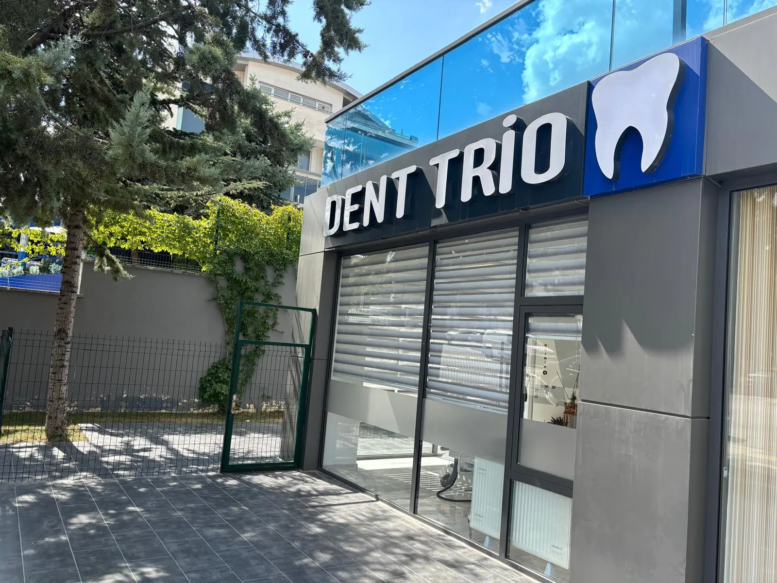Özel Dent Trio Ağız ve Diş Sağlığı Polikliniği
