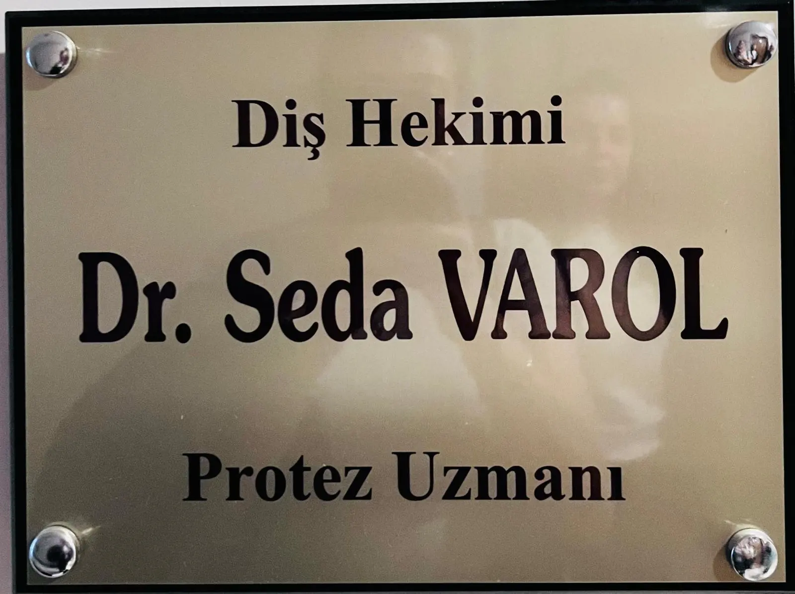 Dr. Dt. Seda Varol Muayenehanesi