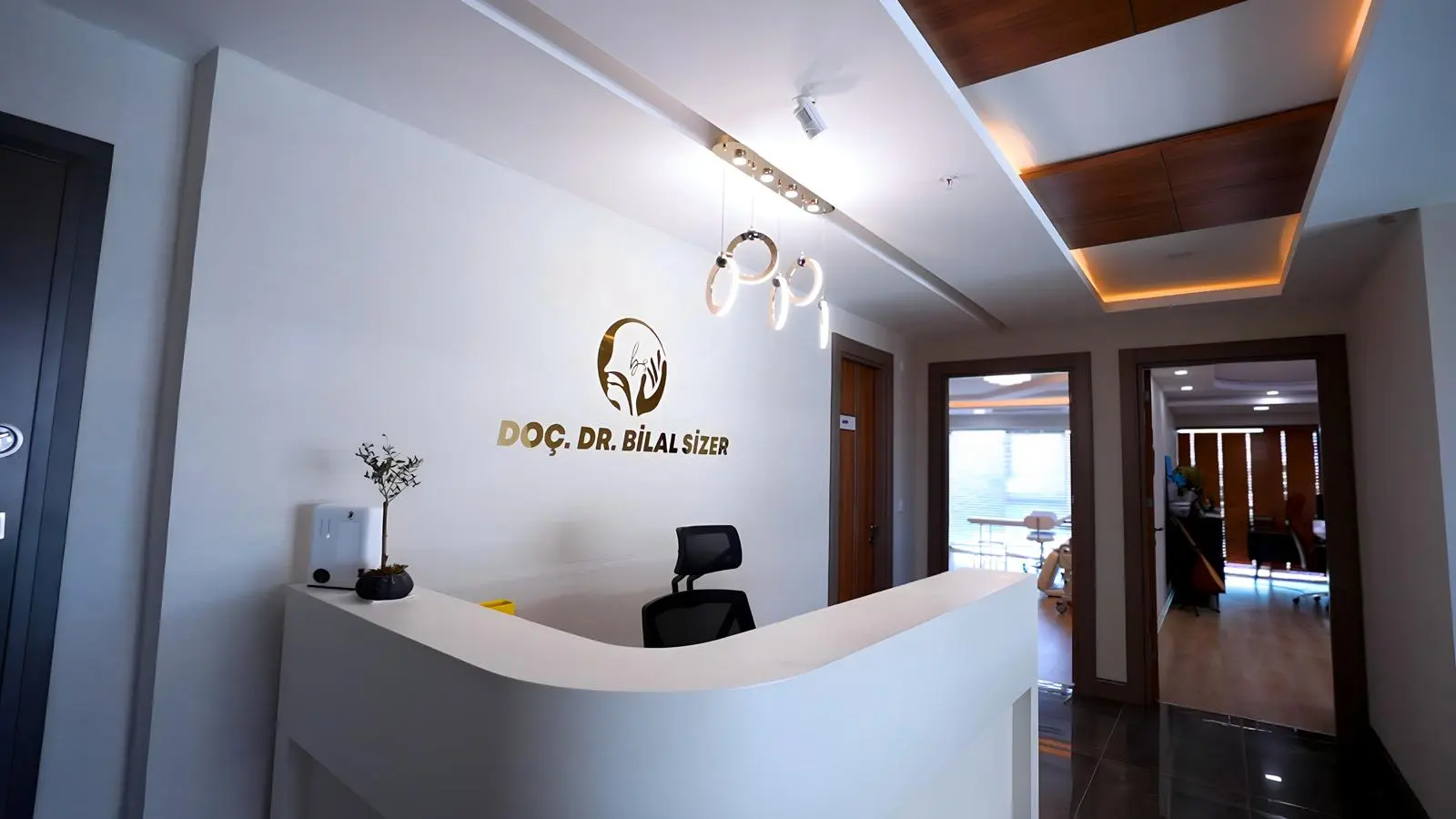 Doç. Dr. Bilal Sizer Muayenehanesi