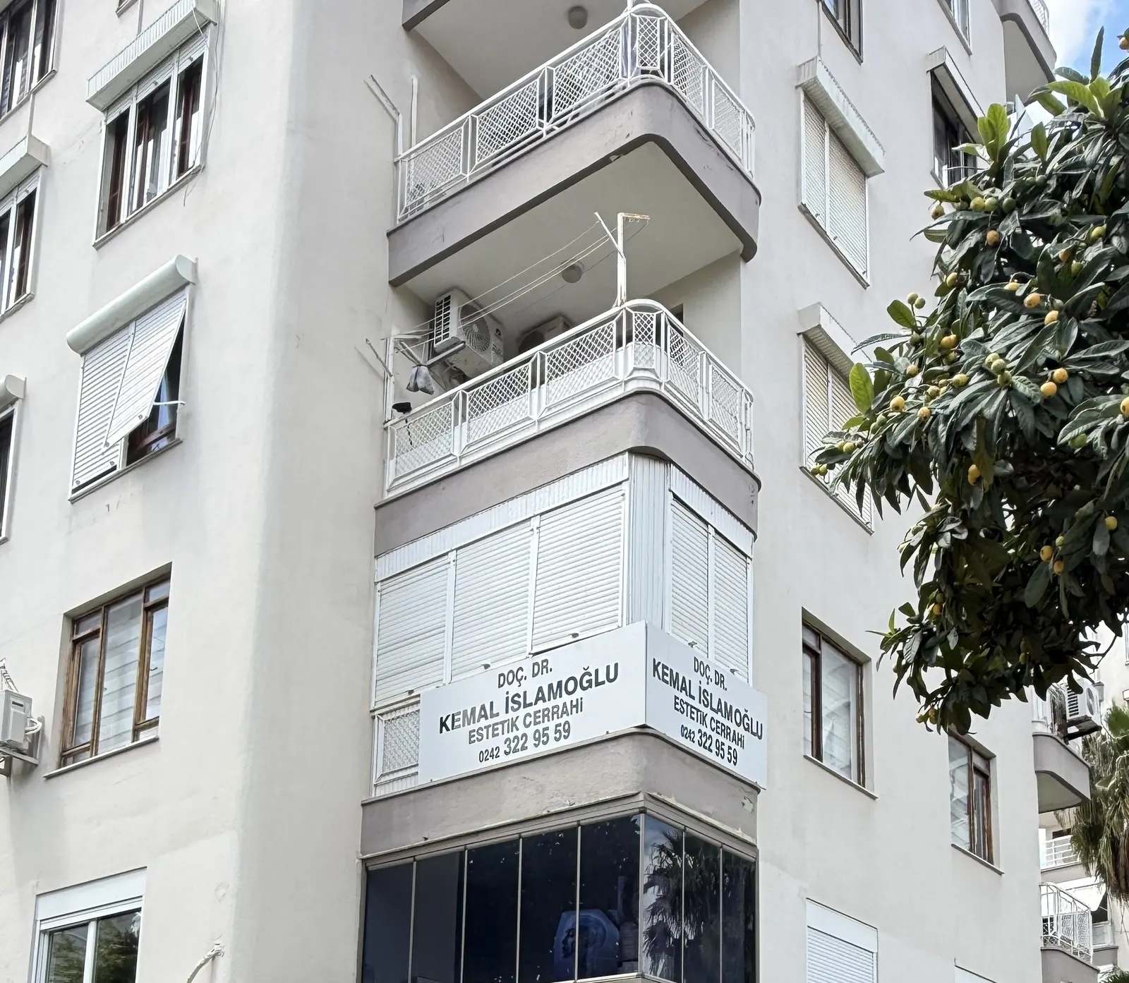 Doç. Dr. Kemal İslamoğlu Muayenehanesi