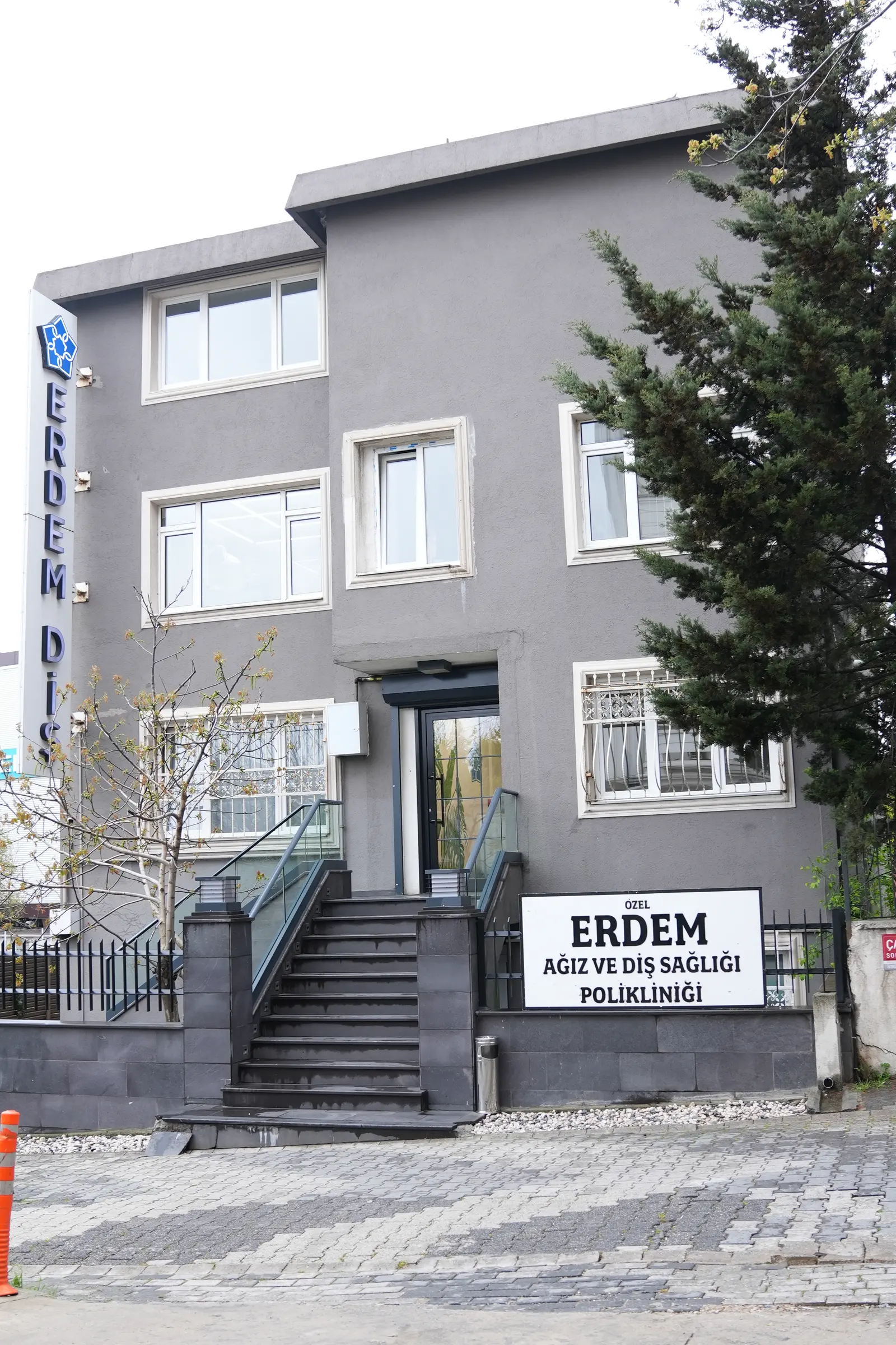 Özel Erdem Ağız ve Diş Sağlığı Polikliniği