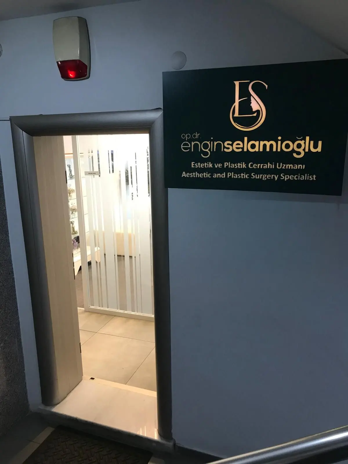 Op. Dr. Engin Selamioğlu Klinik