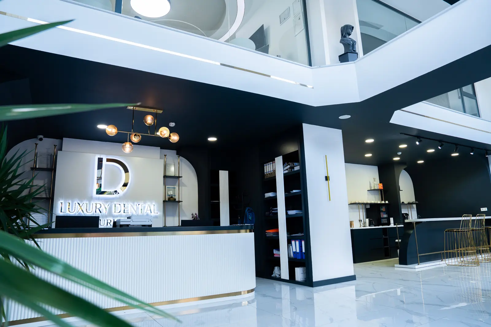 Özel Luxury Dental Ağız ve Diş Sağlığı Polikliniği